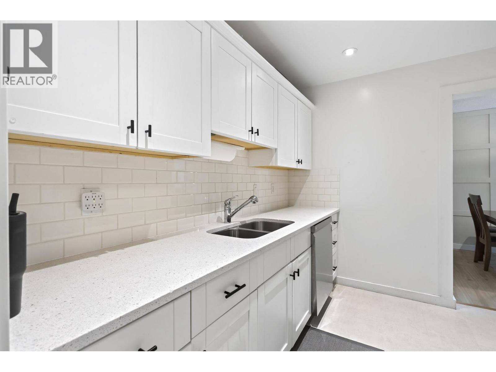 101 601 North Road, Coquitlam, British Columbia  V3J 1P1 - Photo 14 - R3165539