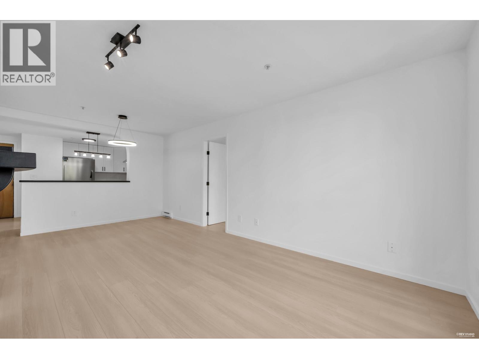 306 6833 Village Green, Burnaby, British Columbia  V5E 4M1 - Photo 11 - R3165597