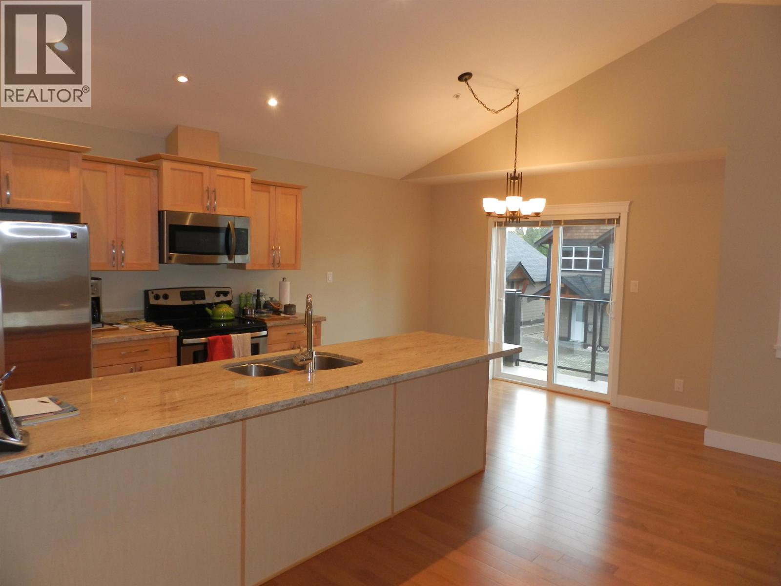 208 518 Shaw Road, Gibsons, British Columbia  V0N 1V8 - Photo 11 - R3165605