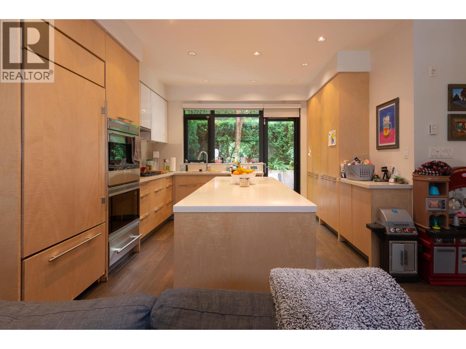 1088 W 7th Avenue, Vancouver, British Columbia  V6H 1B3 - Photo 10 - R3165616