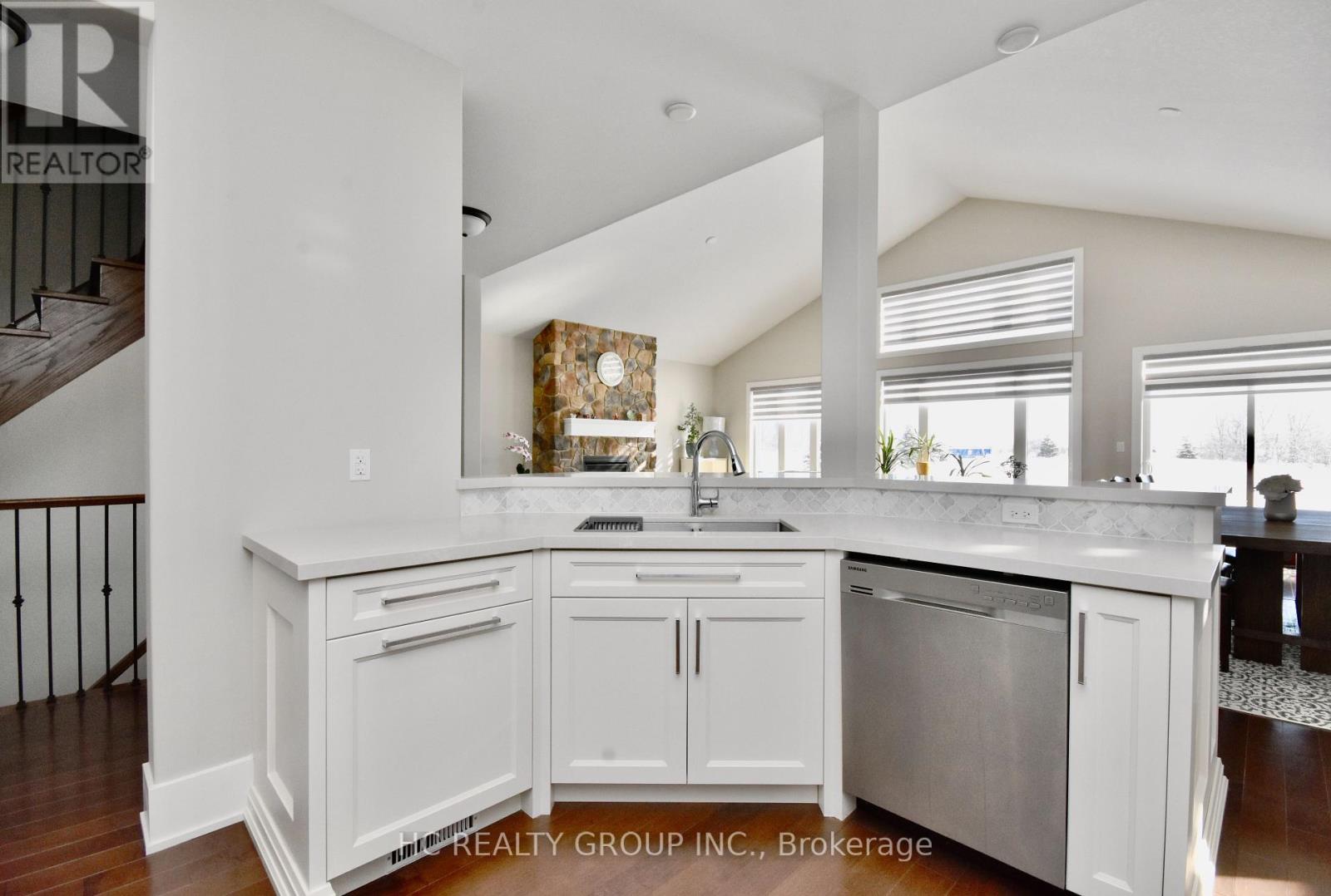 295 Sunnybrae Avenue, Innisfil, Ontario  L9S 0K9 - Photo 12 - N13786620