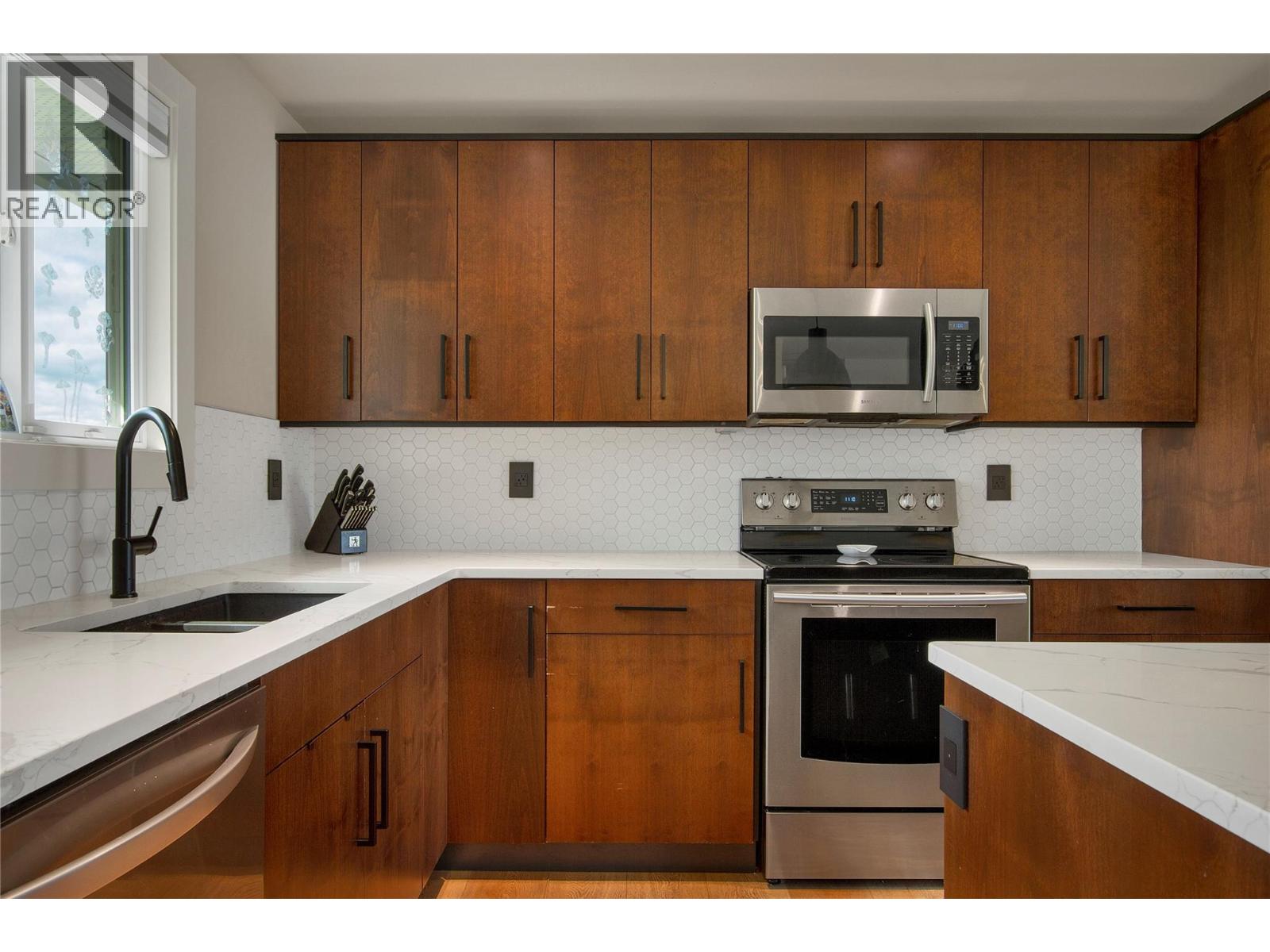 5309 Spalding Road, Vernon, British Columbia  V1B 3K5 - Photo 7 - 10400847