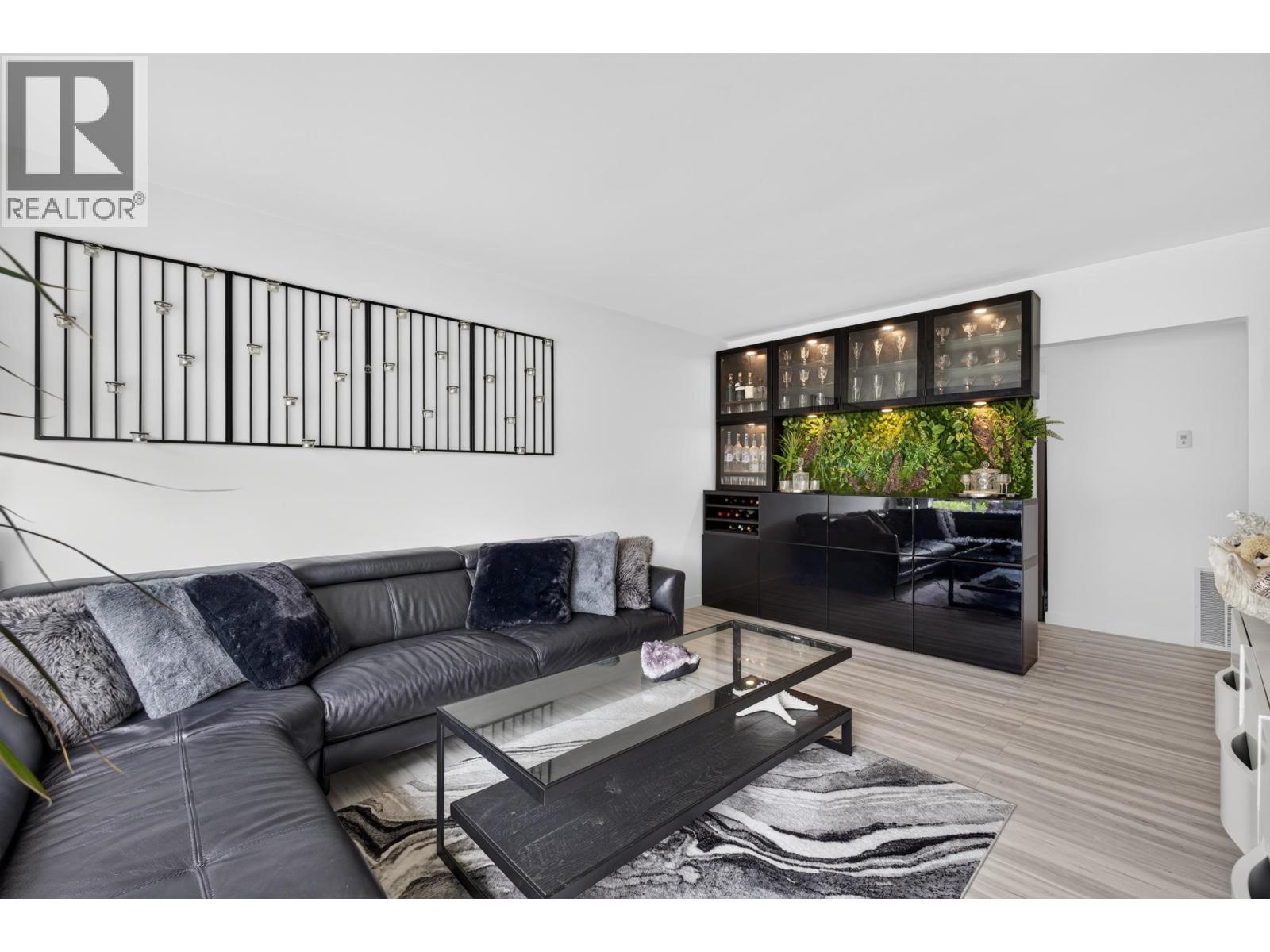 2141 Fraser Avenue, Port Coquitlam, British Columbia  V3B 1N7 - Photo 6 - R3165585
