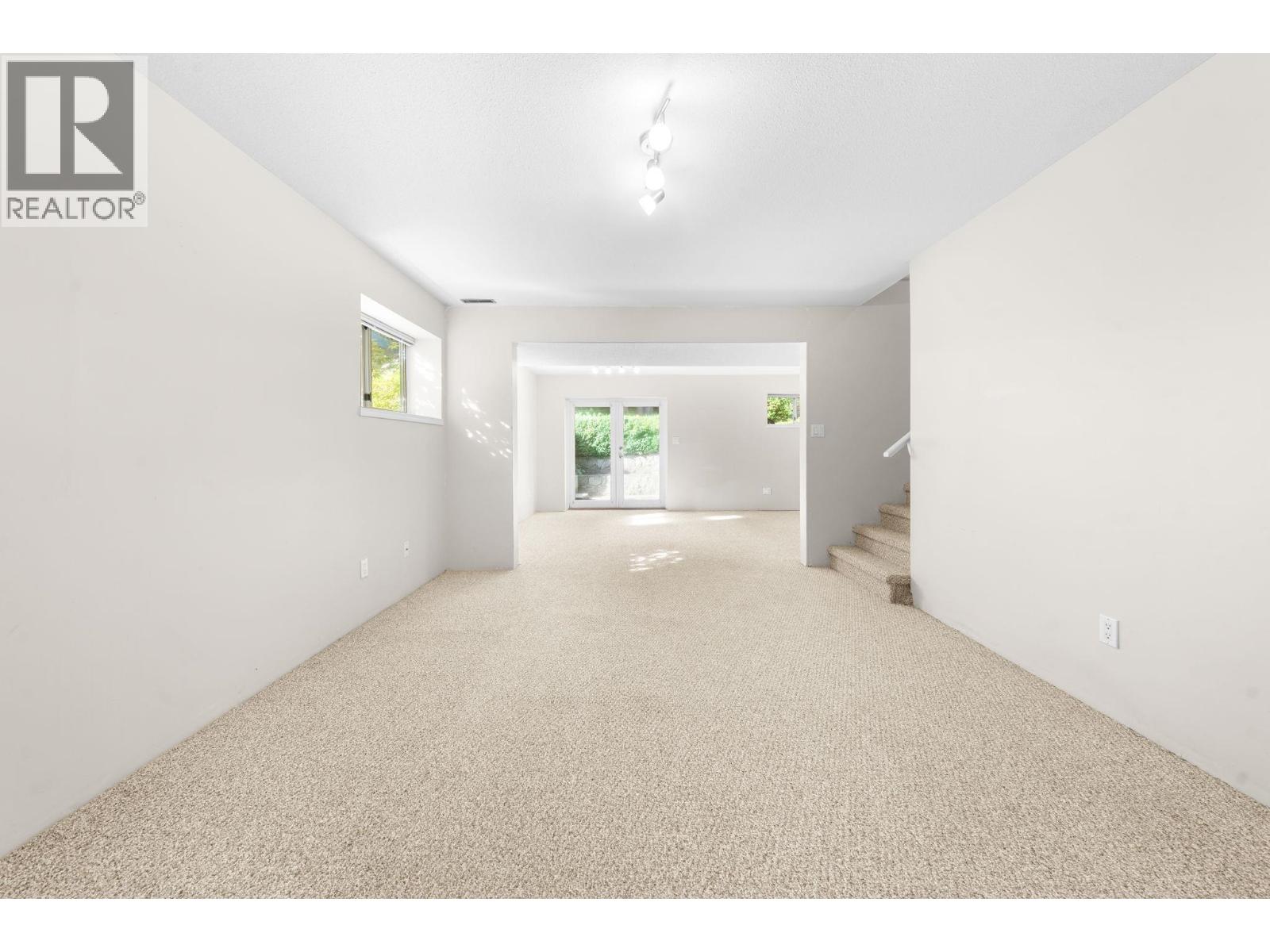1617 Emerson Court, North Vancouver, British Columbia  V7H 2Y6 - Photo 31 - R3165600