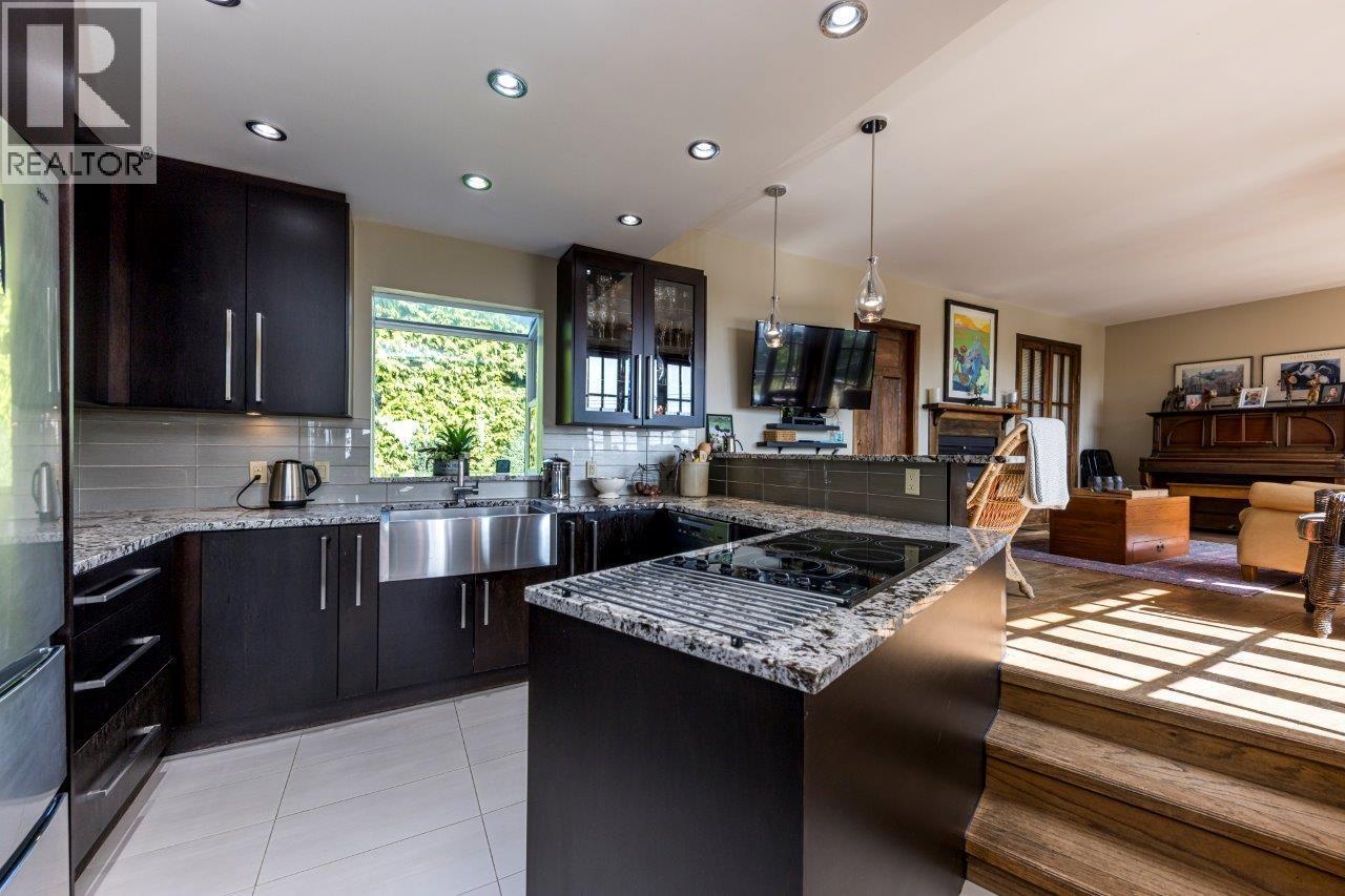 350 E Windsor Road, North Vancouver, British Columbia  V7N 1K1 - Photo 10 - R3165604