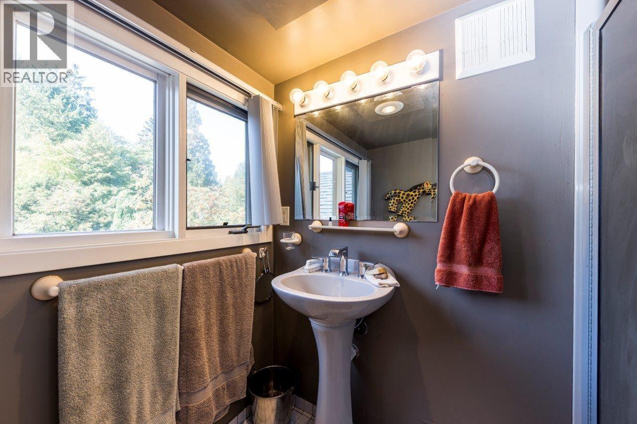 350 E Windsor Road, North Vancouver, British Columbia  V7N 1K1 - Photo 25 - R3165604