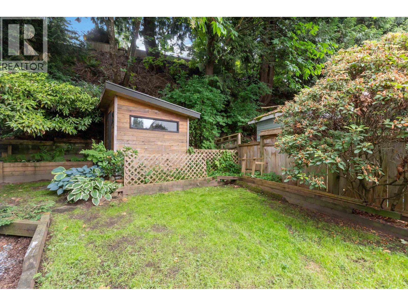 19750 N Wildwood Crescent, Pitt Meadows, British Columbia  V3Y 1M4 - Photo 36 - R3165606