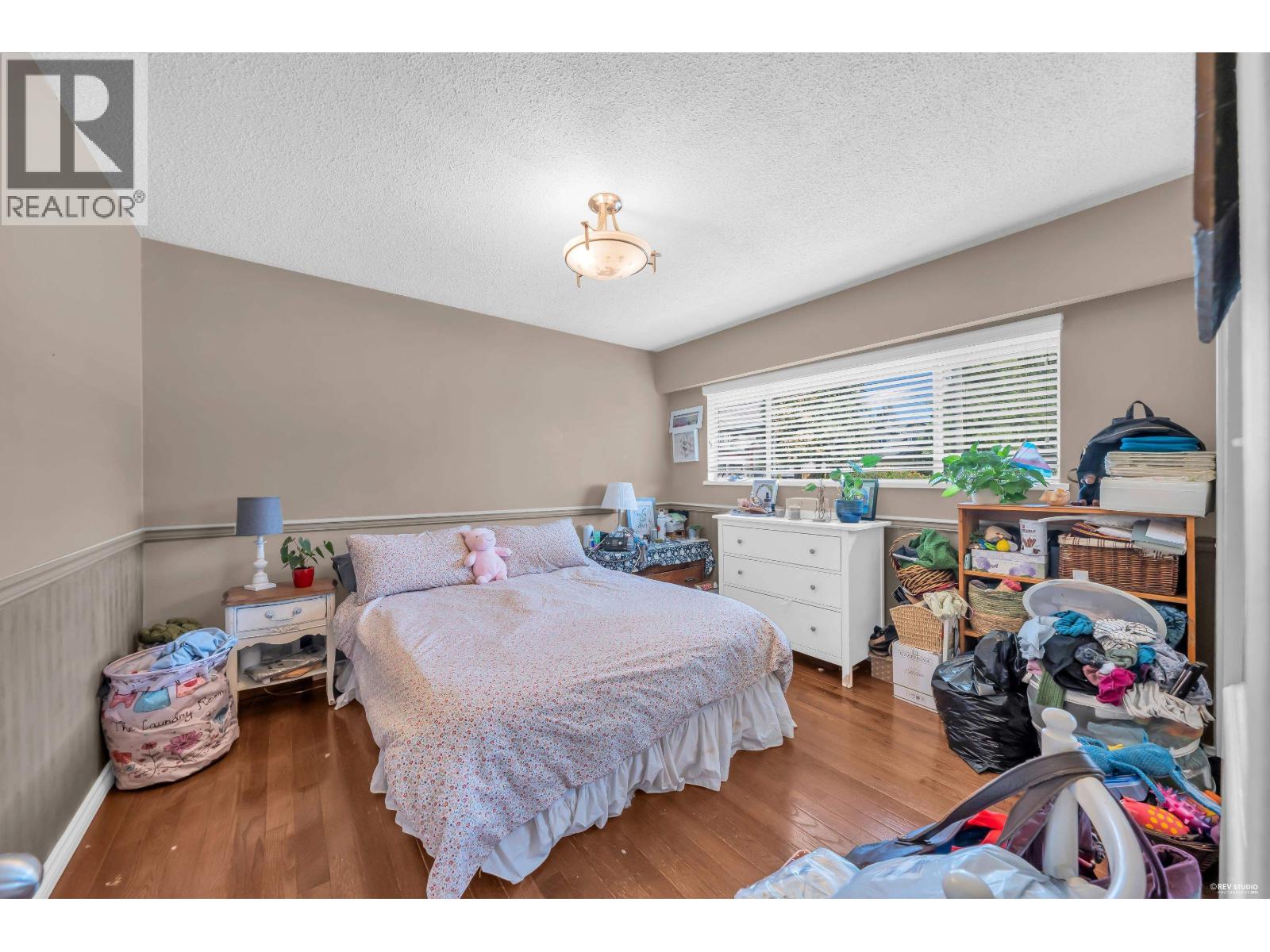 959 CAITHNESS CRESCENT, port moody, British Columbia