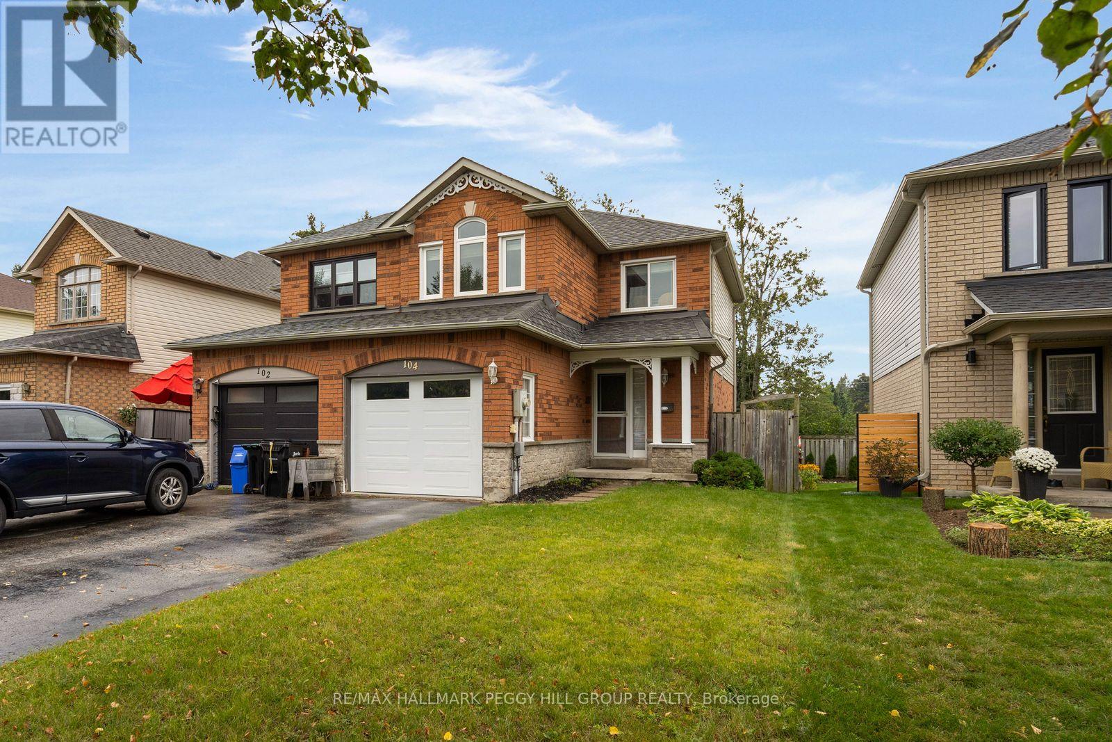 104 LESLIE AVENUE, barrie (holly), Ontario