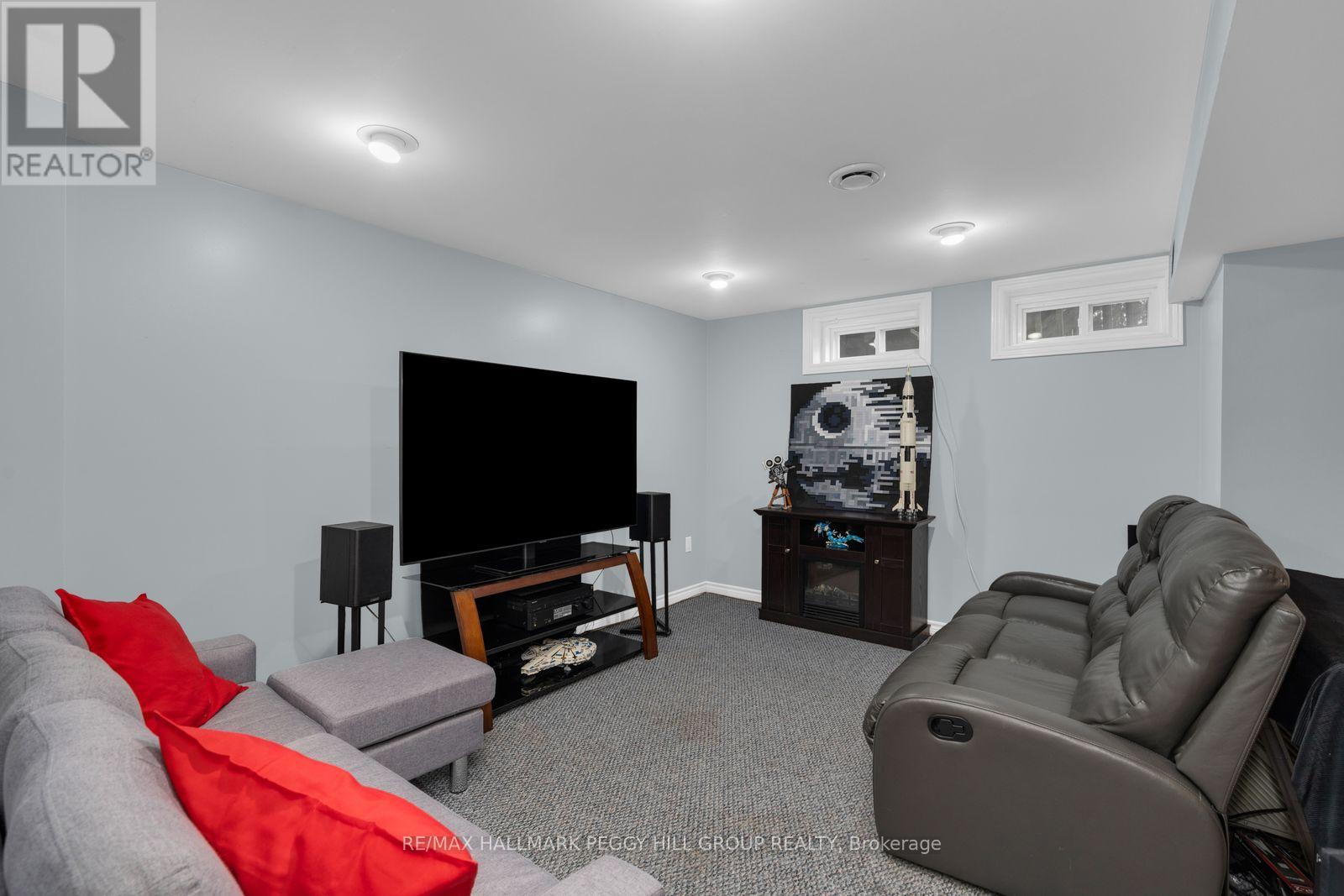104 Leslie Avenue, Barrie (Holly), Ontario  L4N 9P4 - Photo 10 - S13786562