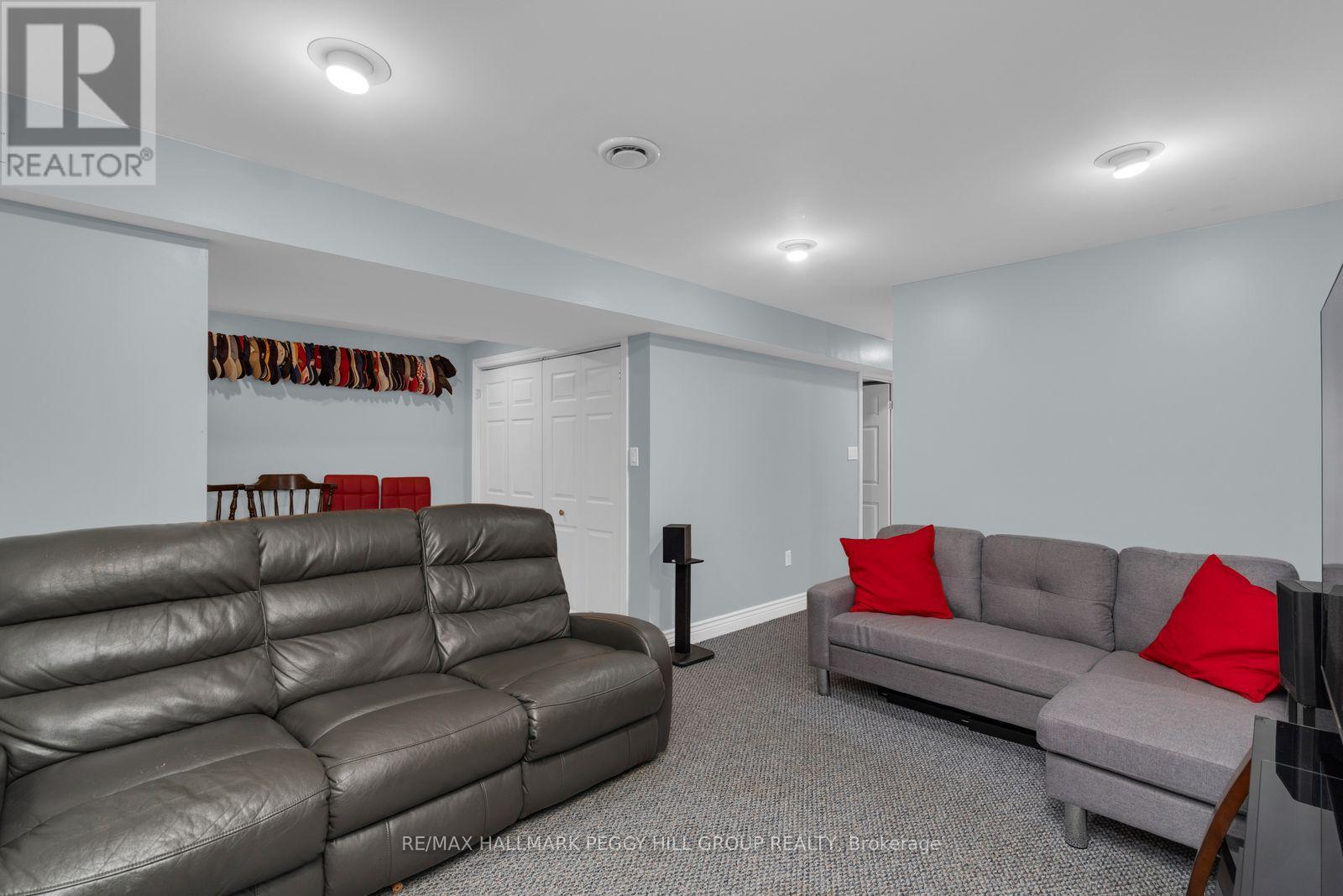 104 Leslie Avenue, Barrie (Holly), Ontario  L4N 9P4 - Photo 9 - S13786562