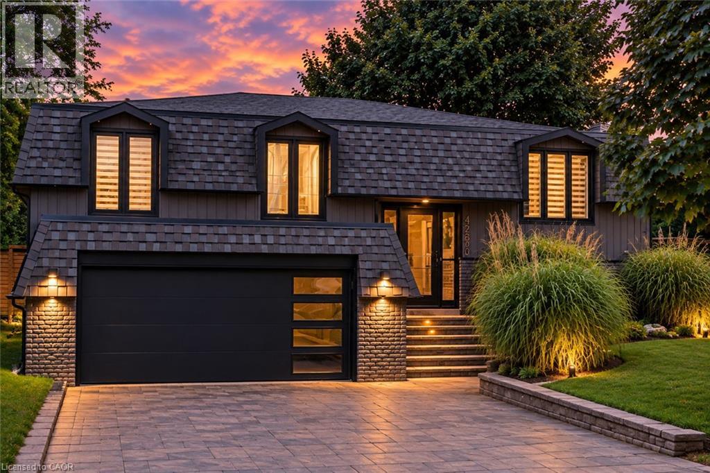 4236 LONGMOOR Drive, Burlington, Ontario