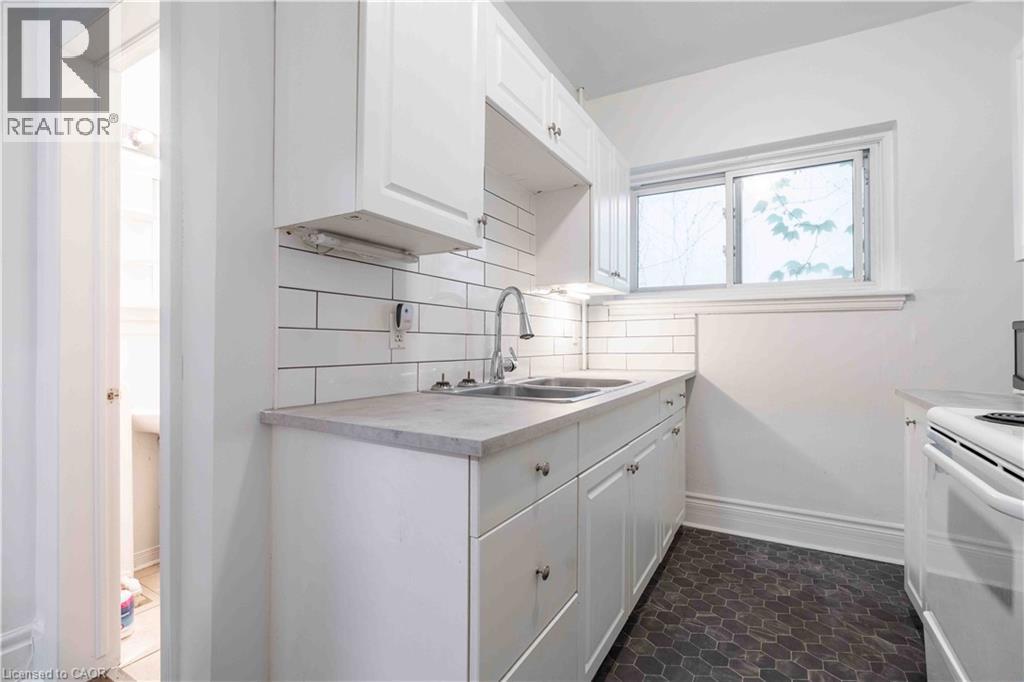 285 King Street W Unit# 4, Hamilton, Ontario  L8P 1B2 - Photo 13 - 40863024