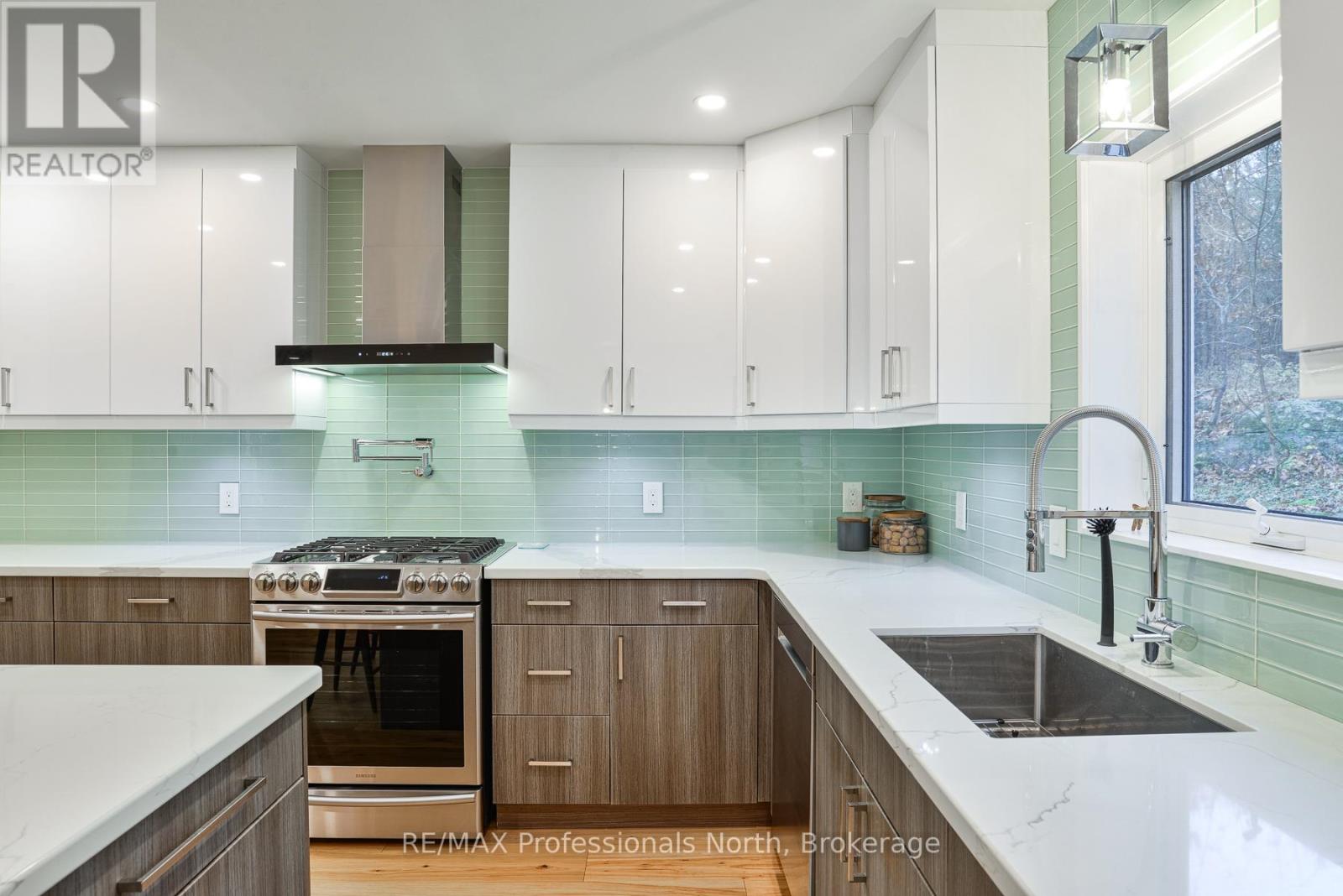 225 Blanchard Street W, Gravenhurst, Ontario  P1P 1A8 - Photo 8 - X13786650