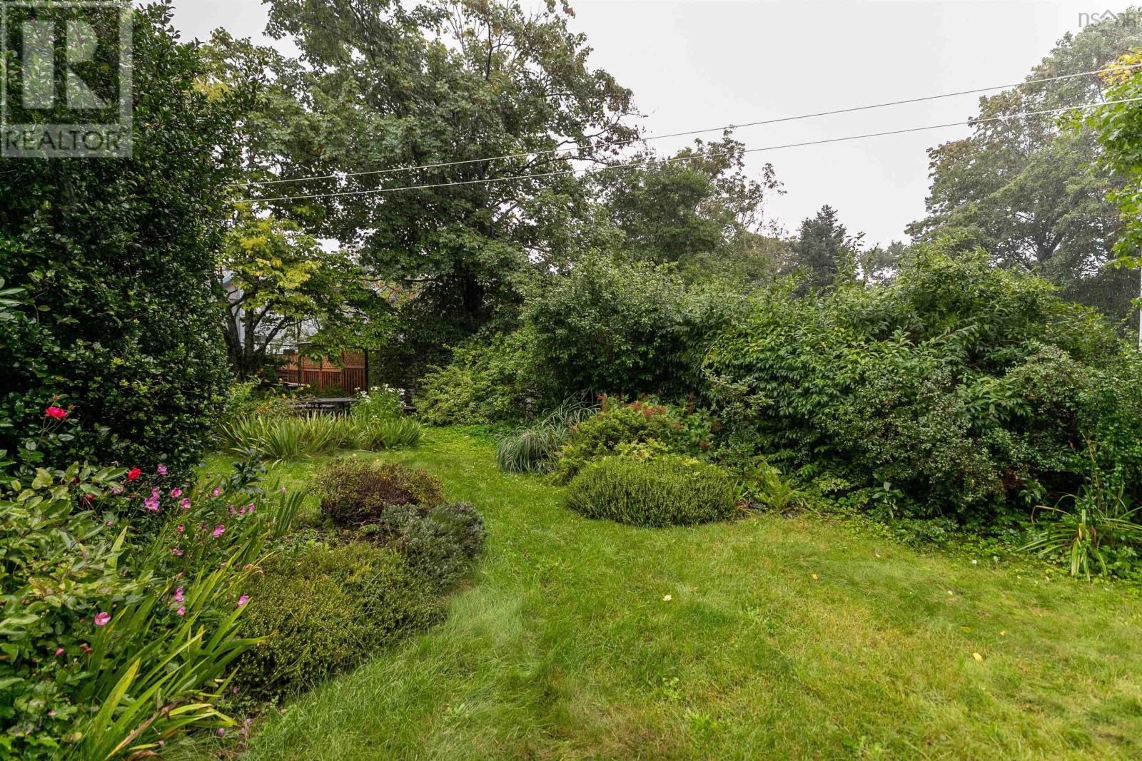 1695 Edward Street, Halifax, Nova Scotia  B3H 3J2 - Photo 34 - 202623361