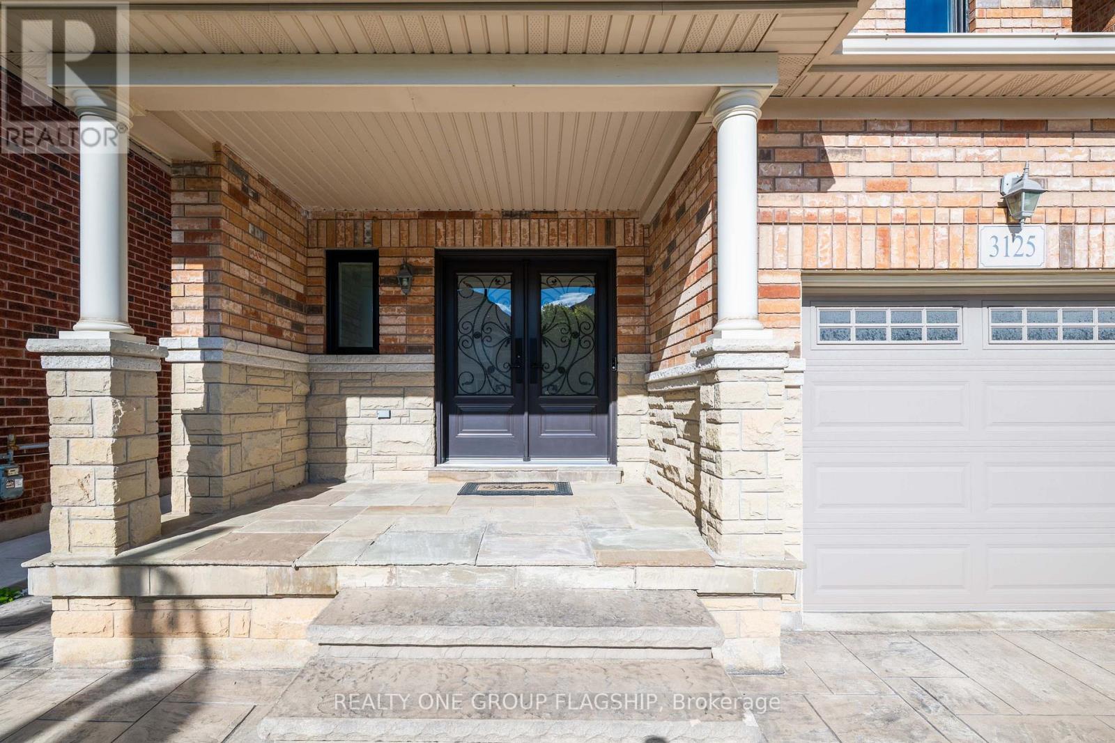 3125 Hiram Terrace, Oakville, Ontario  L6M 0P7 - Photo 3 - W13786530