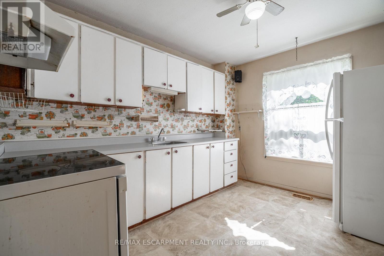 8 - 519 Claridge Road, Burlington, Ontario  L7N 2S1 - Photo 12 - W13786582
