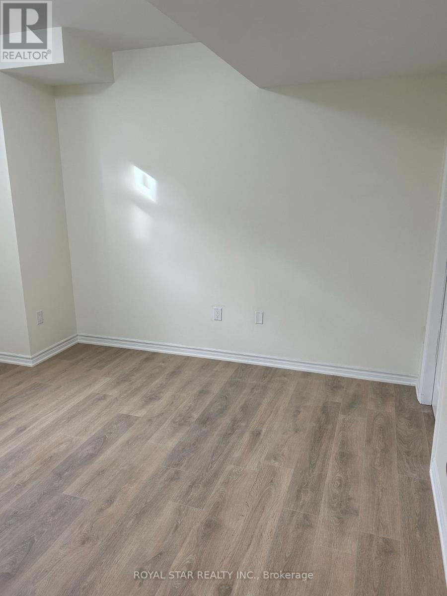 Bsmt - 31 Hallaran Road, Oakville, Ontario  L6H 0Z8 - Photo 13 - W13786598