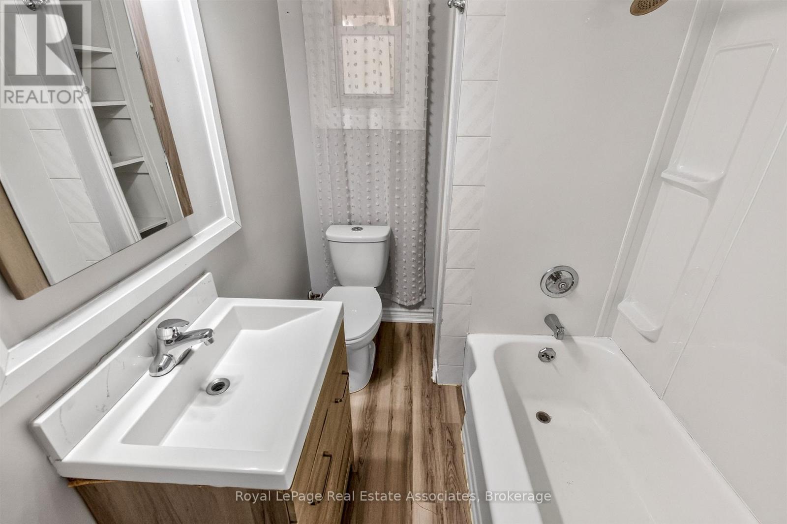 1072 Orchard Road, Mississauga, Ontario  L5E 2N9 - Photo 22 - W13786602
