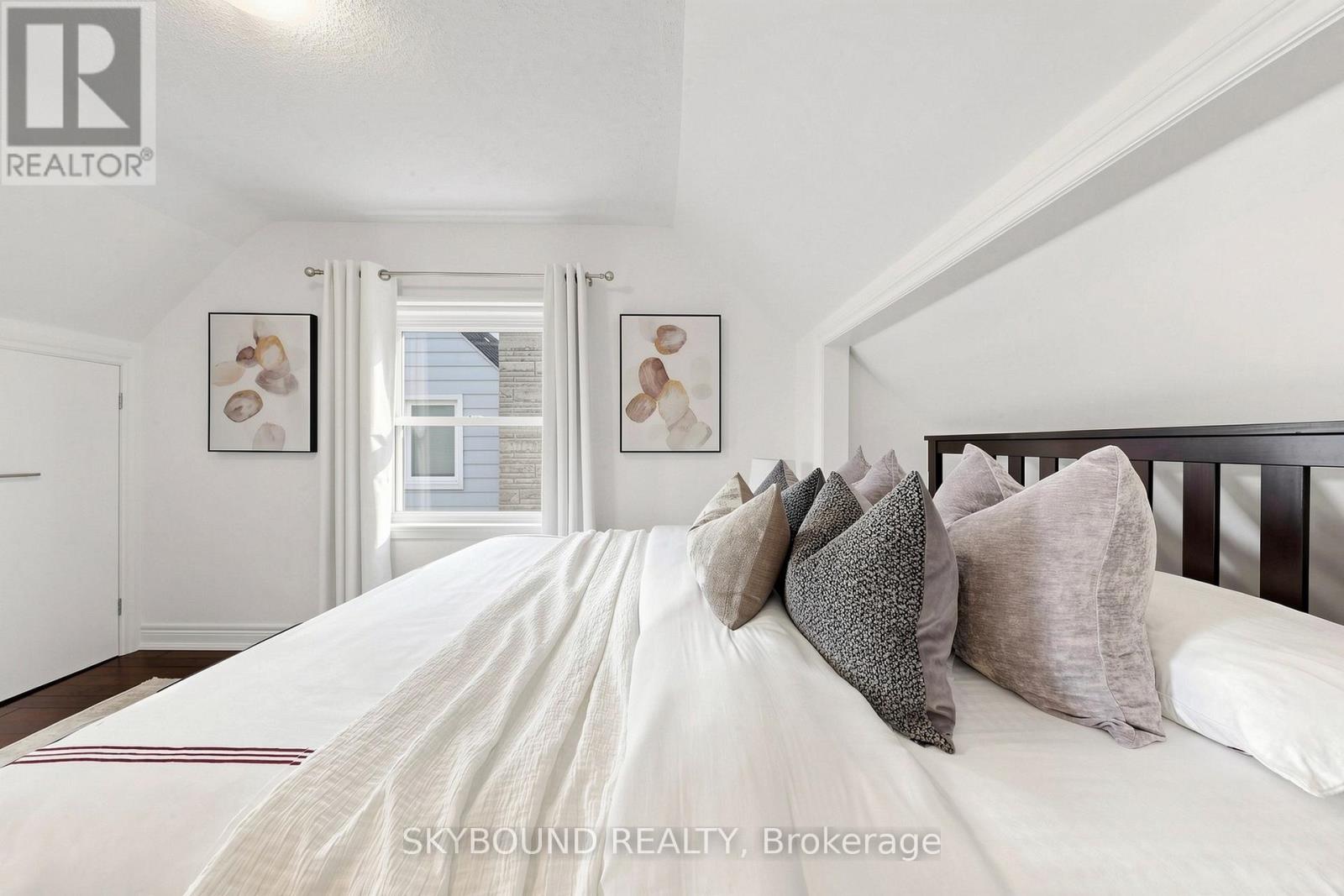 19 Riverview Heights, Toronto, Ontario  M9P 2N3 - Photo 20 - W13786638