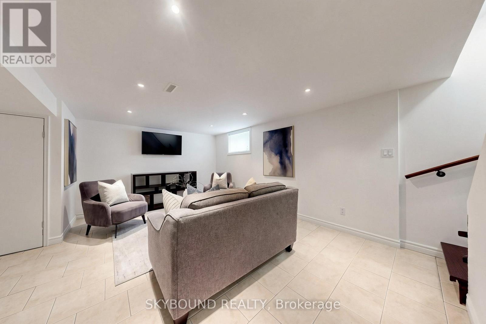 19 Riverview Heights, Toronto, Ontario  M9P 2N3 - Photo 28 - W13786638