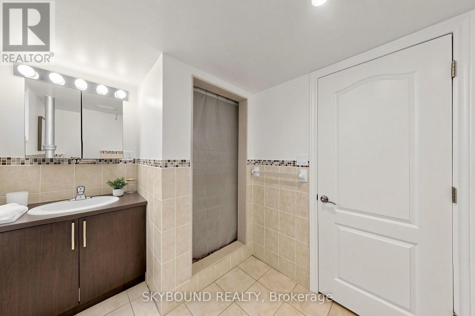 19 Riverview Heights, Toronto, Ontario  M9P 2N3 - Photo 34 - W13786638
