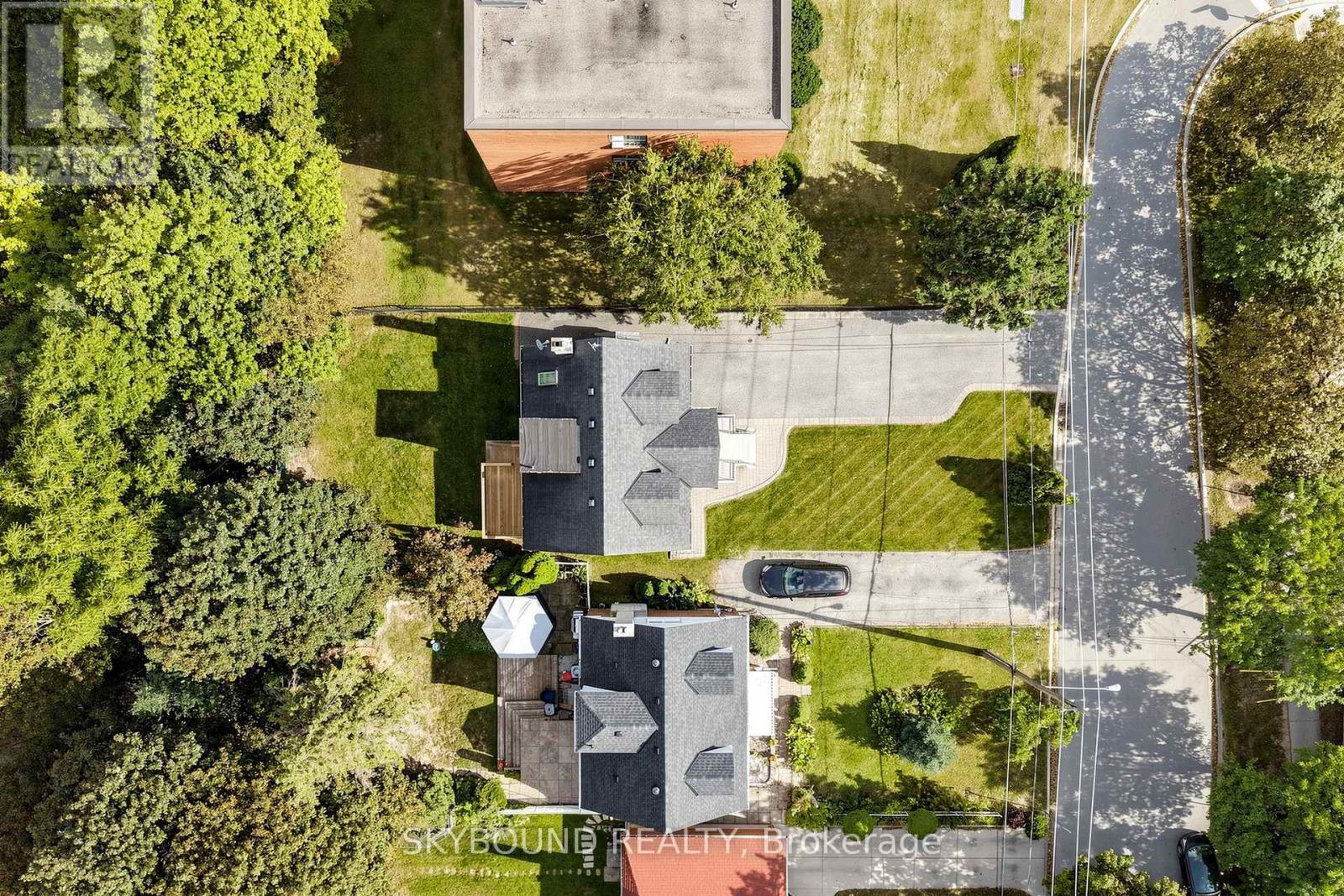 19 Riverview Heights, Toronto, Ontario  M9P 2N3 - Photo 40 - W13786638