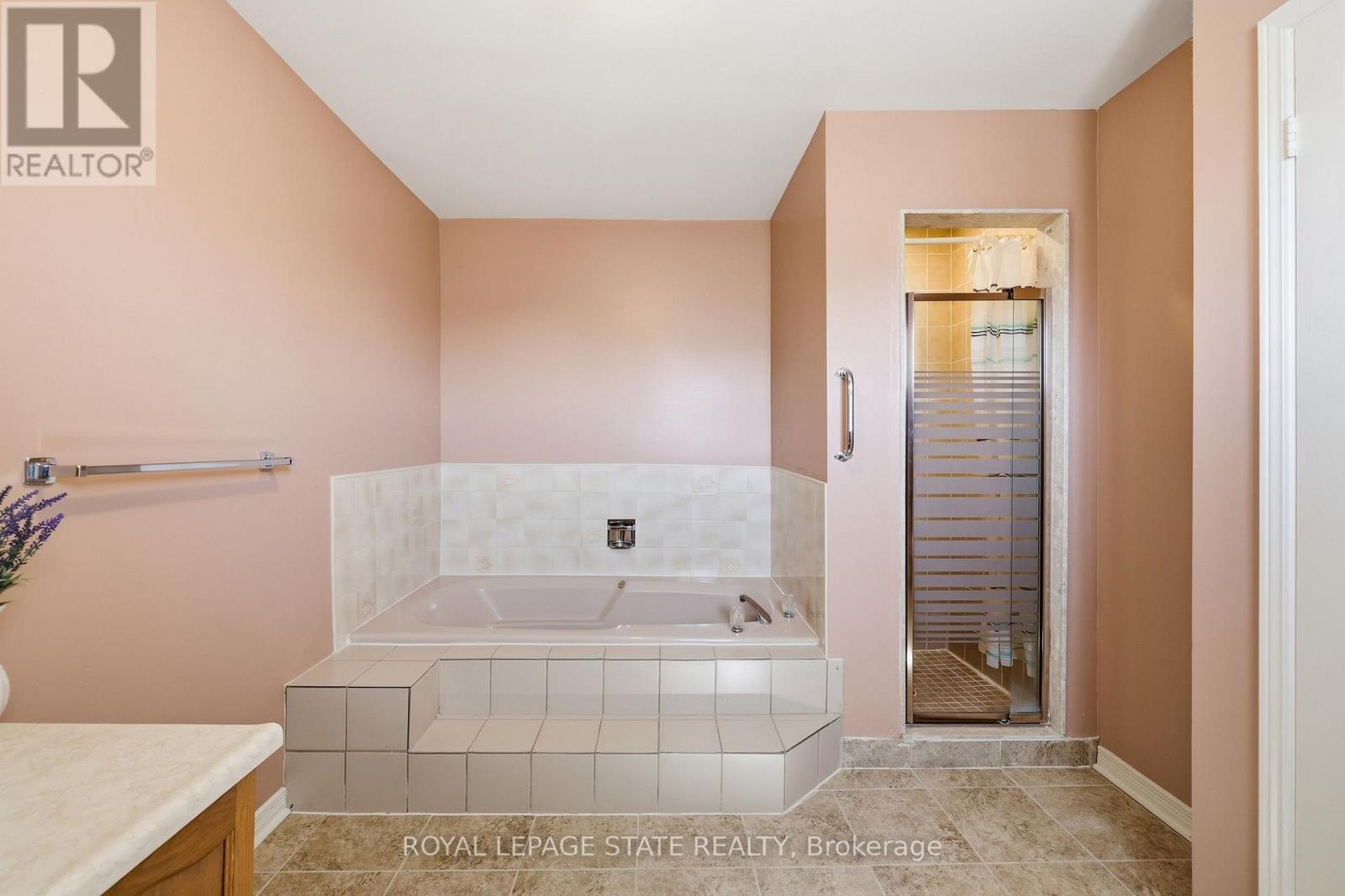 5592 Millbrook Lane, Mississauga, Ontario  L5M 3X9 - Photo 29 - W13786658