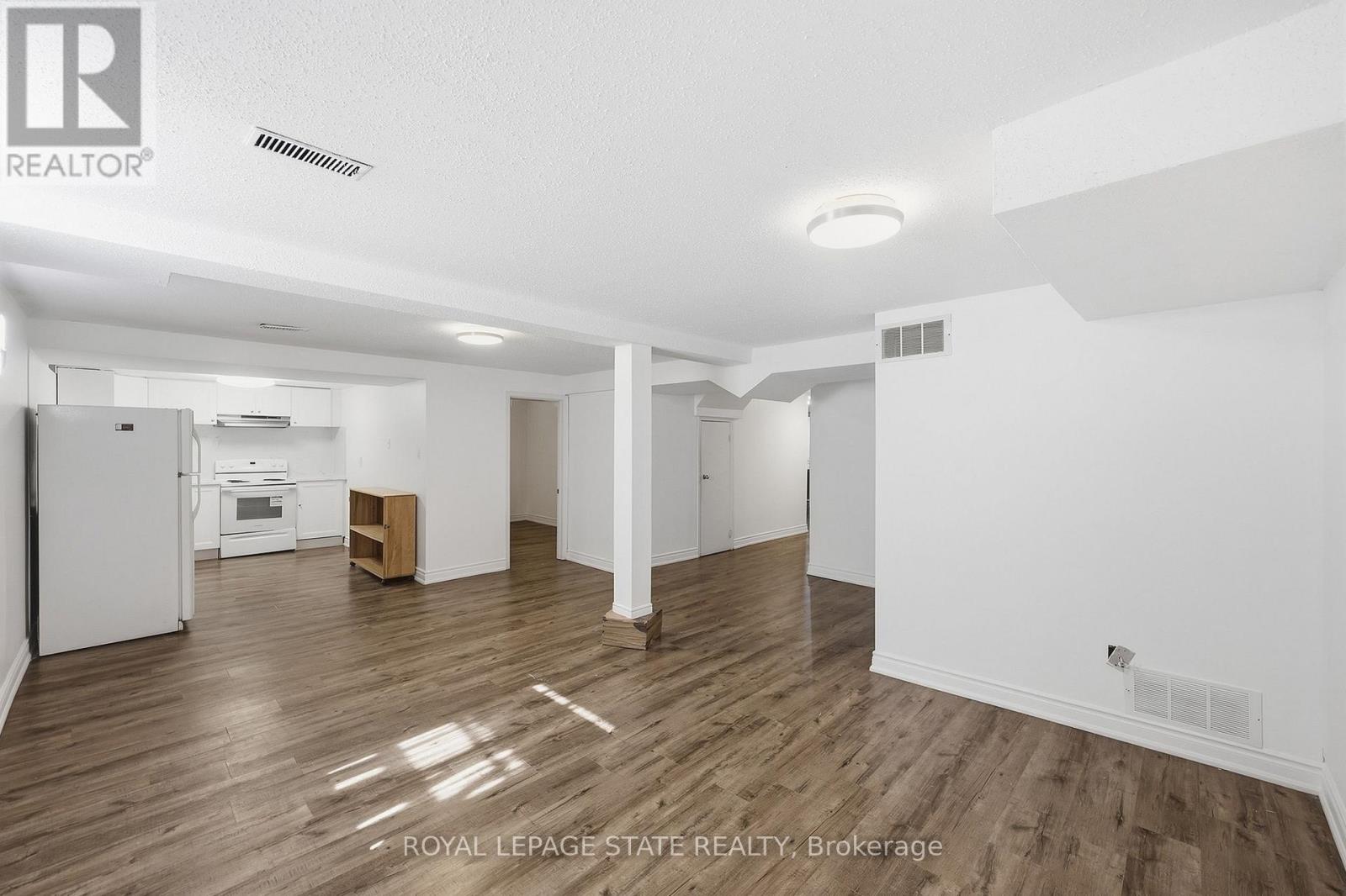 5592 Millbrook Lane, Mississauga, Ontario  L5M 3X9 - Photo 37 - W13786658