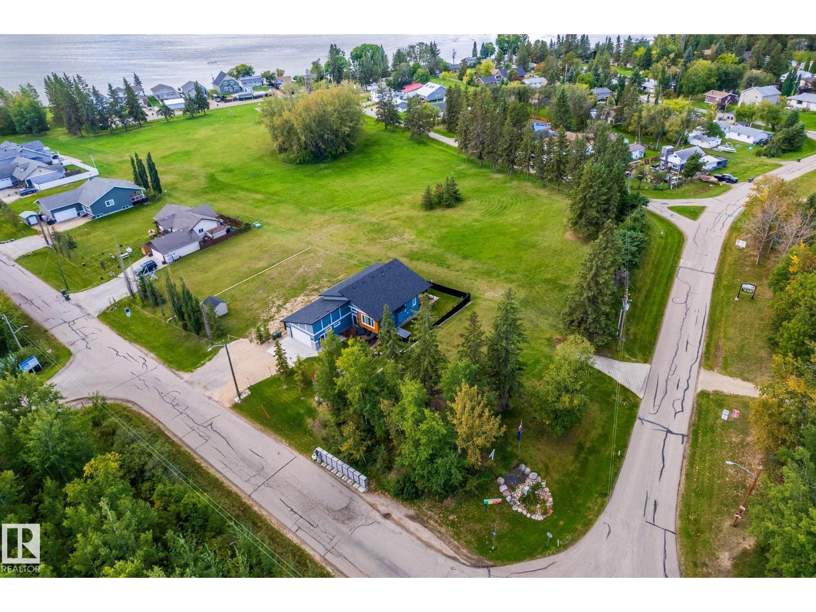 101 1 St, Rural Lac Ste. Anne County, Alberta  T0E 1A0 - Photo 11 - E4504604