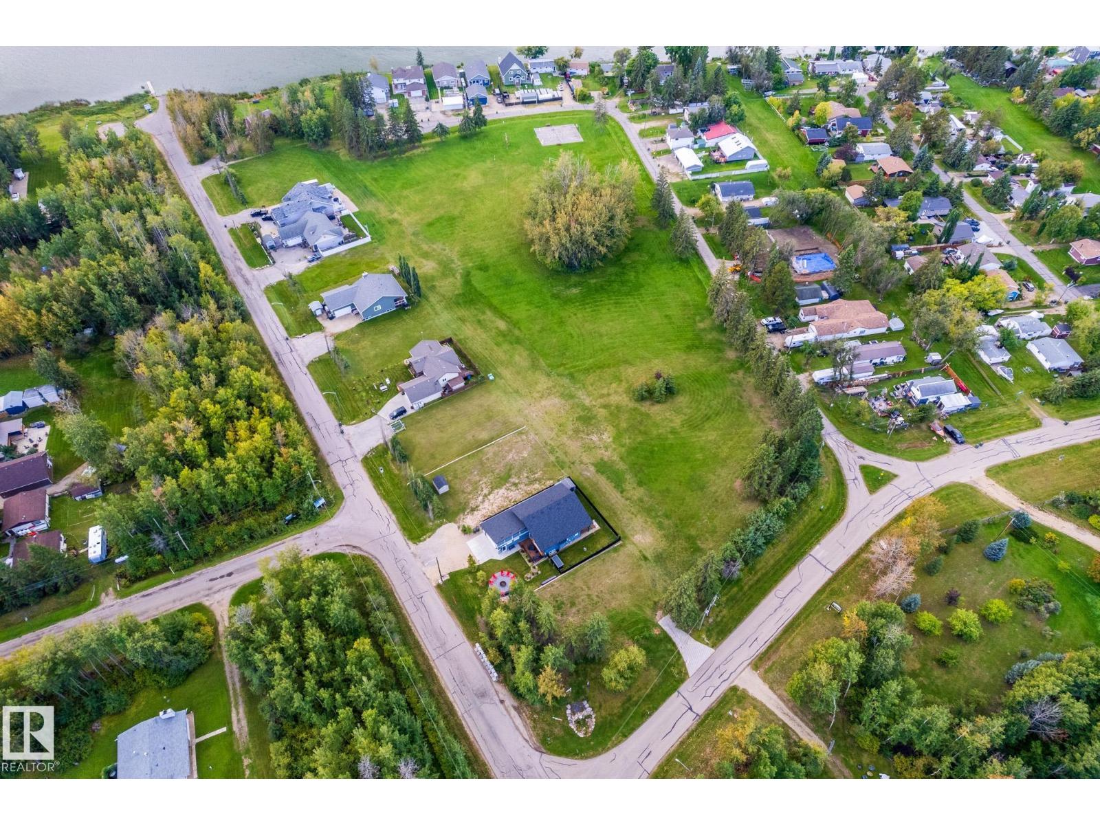 101 1 St, Rural Lac Ste. Anne County, Alberta  T0E 1A0 - Photo 16 - E4504604