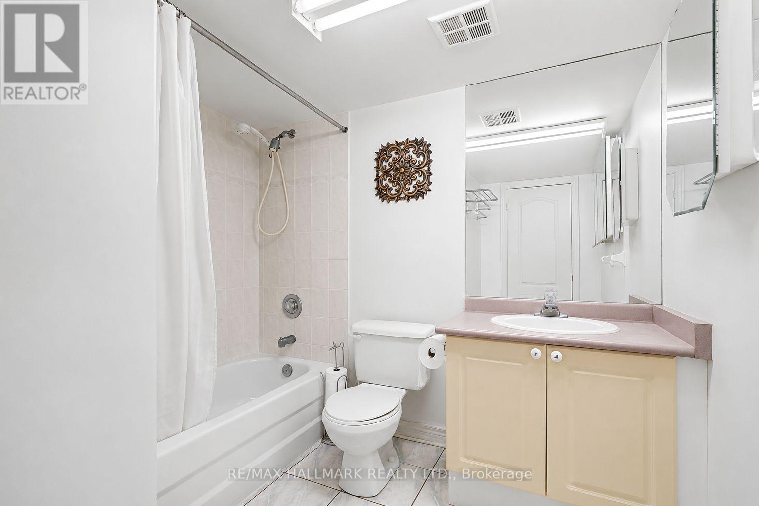 70 - 190 Harding Blvd Boulevard W, Richmond Hill, Ontario  L4C 0J9 - Photo 34 - N13635702