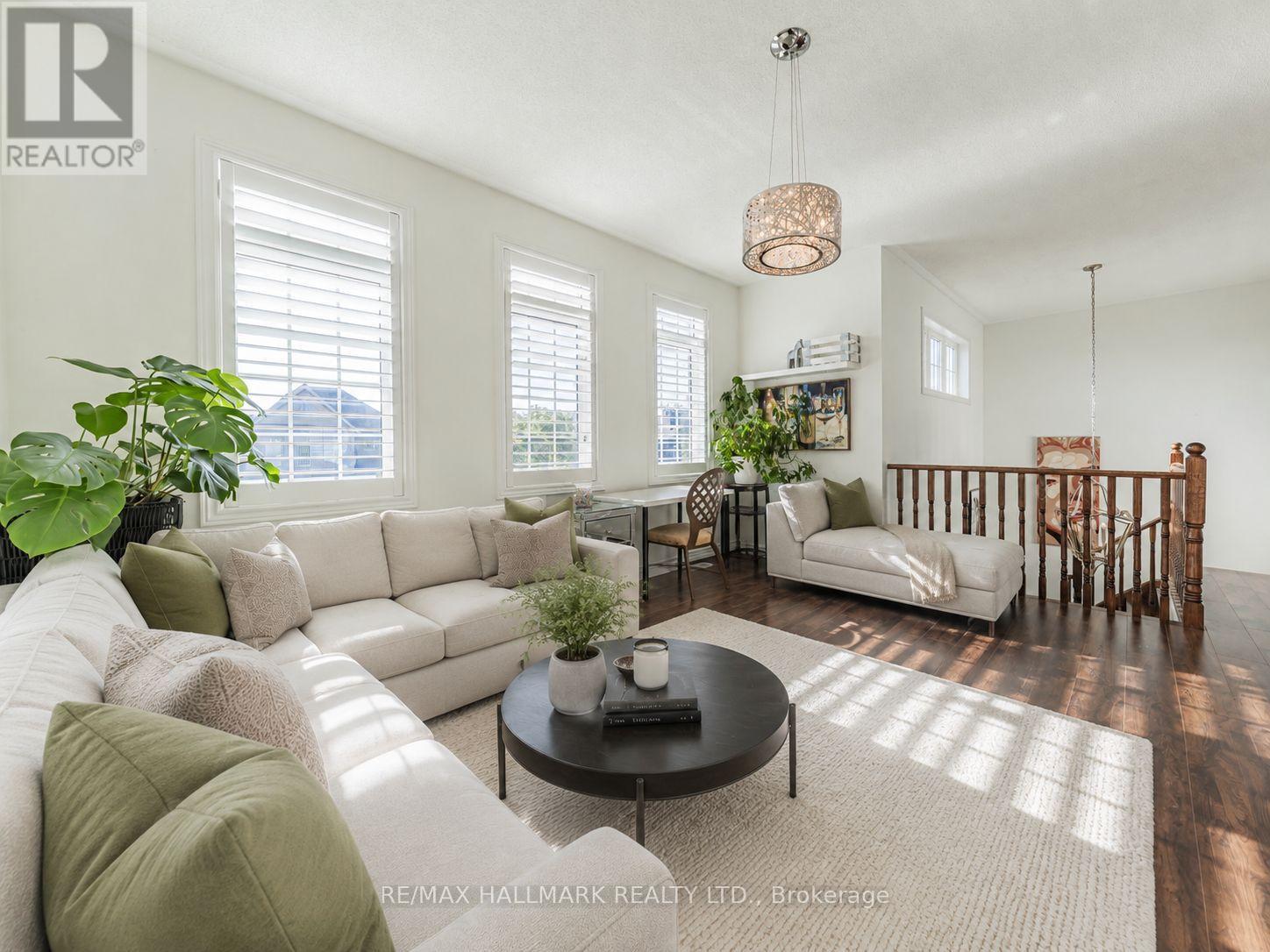 #main - 388 Kwapis Boulevard, Newmarket, Ontario  L3X 3H4 - Photo 11 - N13733776