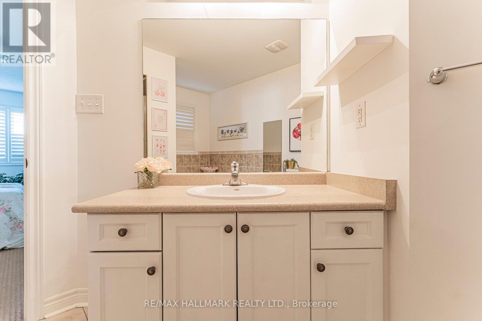 #main - 388 Kwapis Boulevard, Newmarket, Ontario  L3X 3H4 - Photo 23 - N13733776
