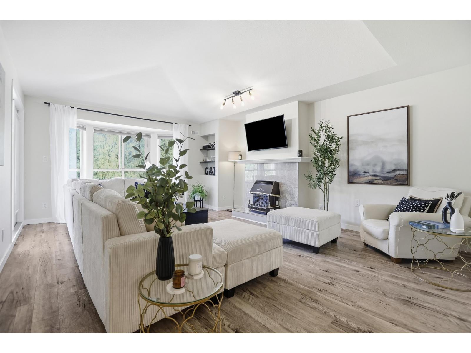 304 6440 197 STREET, langley, British Columbia