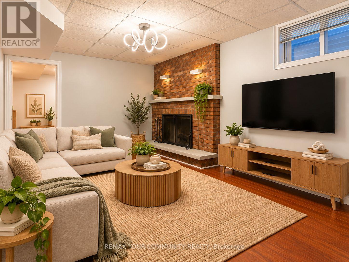 1 Evergreen Crescent, Markham, Ontario  L3T 5V8 - Photo 6 - N13786500
