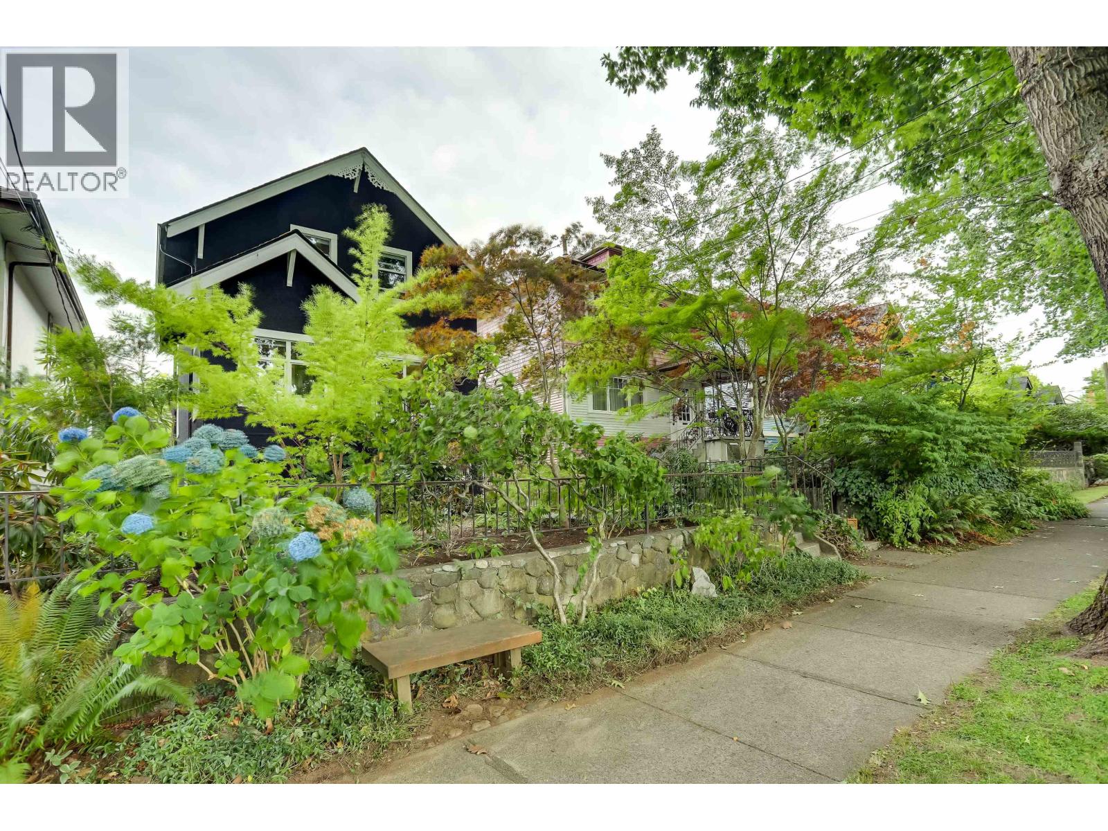 2227 E 7th Avenue, Vancouver, British Columbia  V5N 1S8 - Photo 2 - R3165196