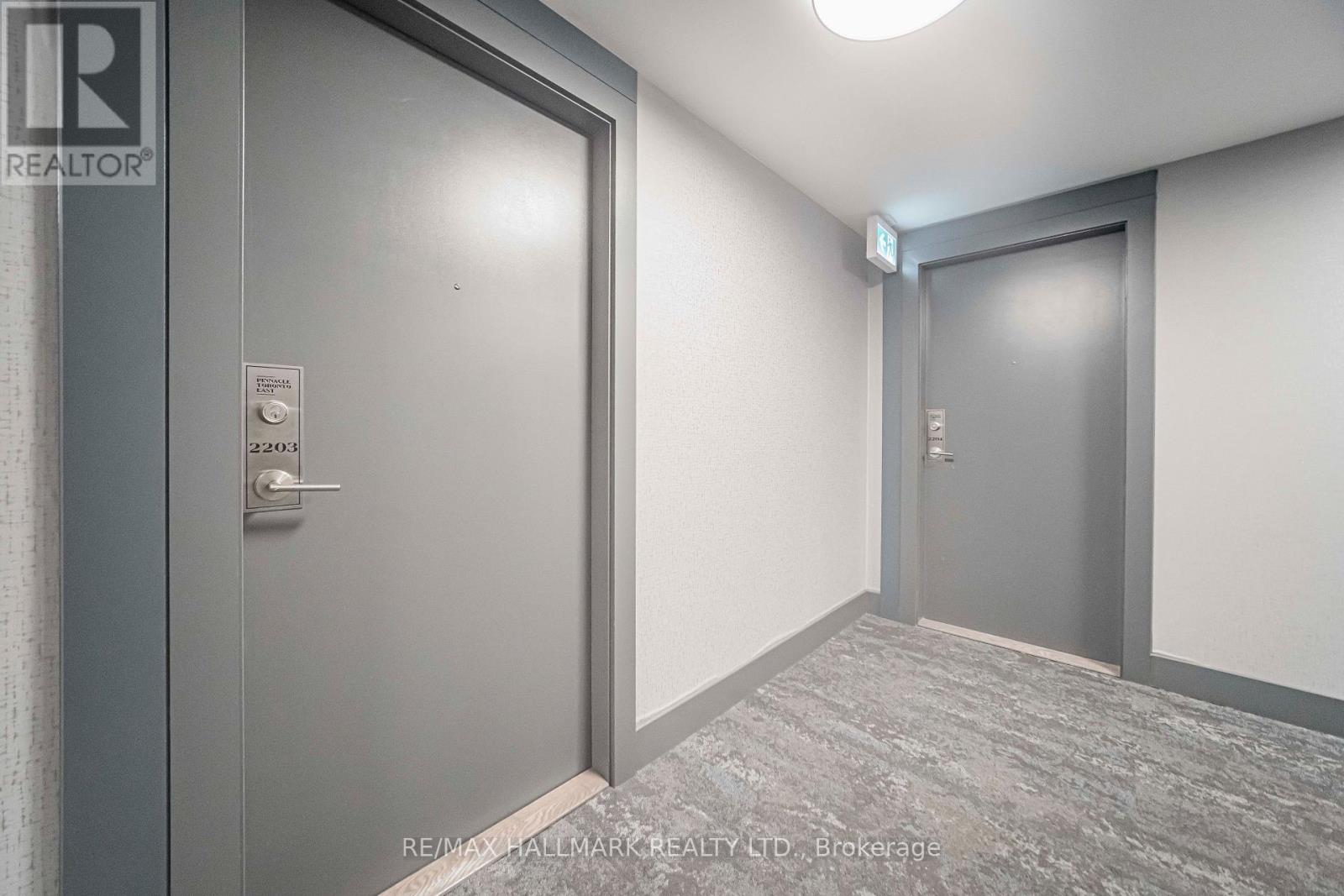 2203 - 3260 Sheppard Avenue E, Toronto, Ontario  M1T 3K3 - Photo 2 - E13716446