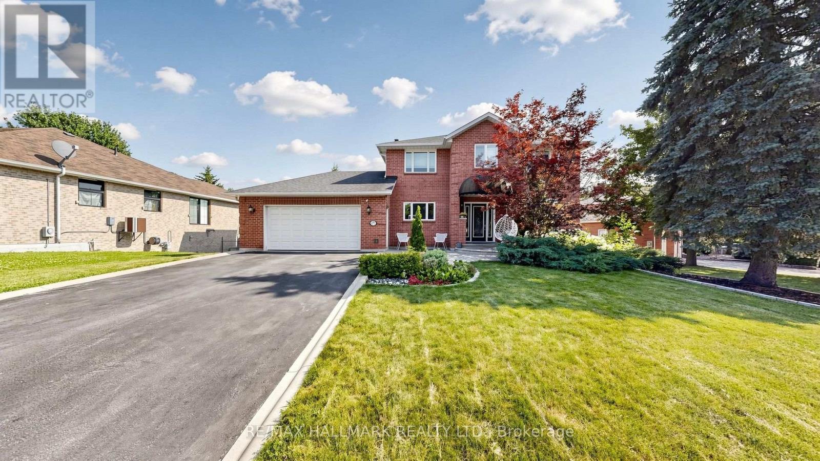 97 Thompson Drive, East Gwillimbury, Ontario  L9N 1E2 - Photo 3 - N13614704