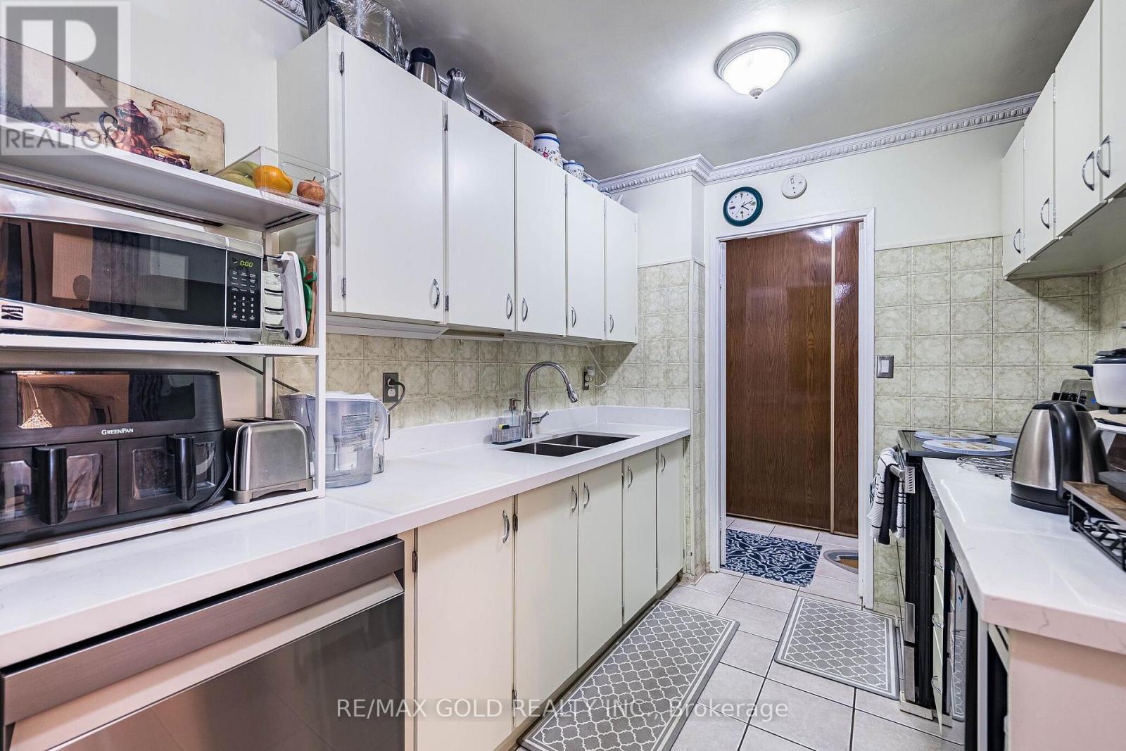 807 - 345 Driftwood Avenue, Toronto, Ontario  M3N 2P4 - Photo 17 - W13782616