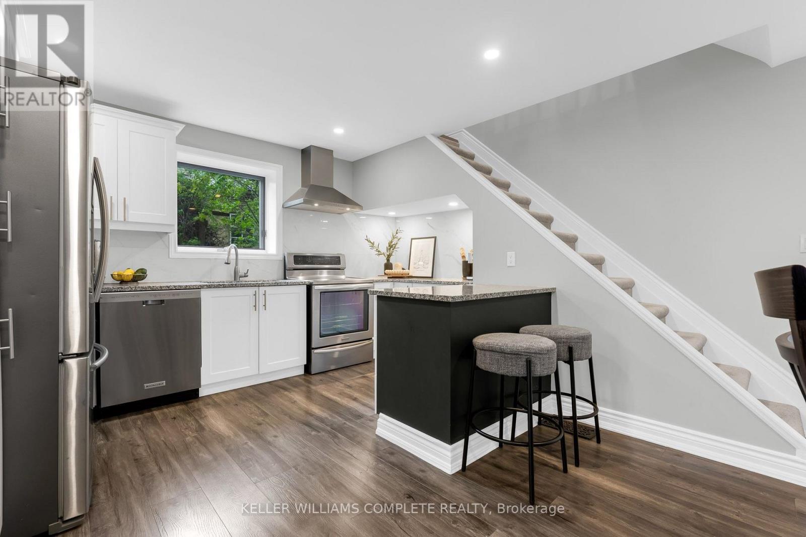 175 WELLINGTON STREET, Brantford, Ontario