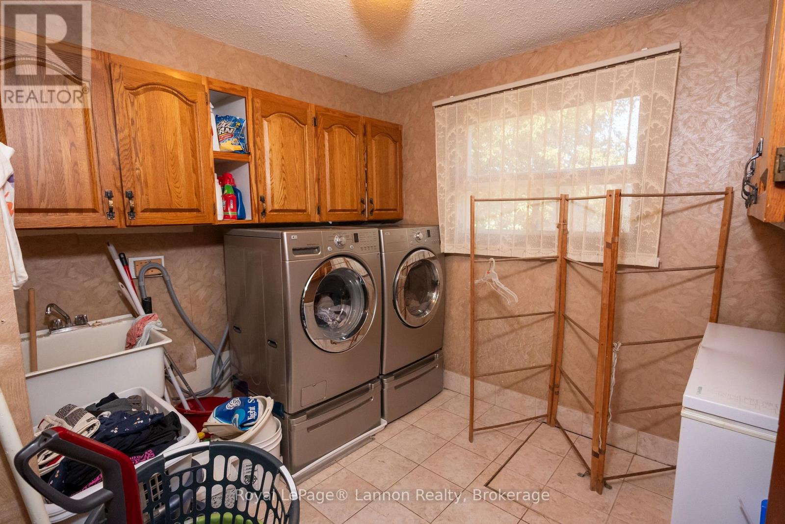 1319 Victor Street, Thunder Bay, Ontario  P7K 1N6 - Photo 36 - X13786432
