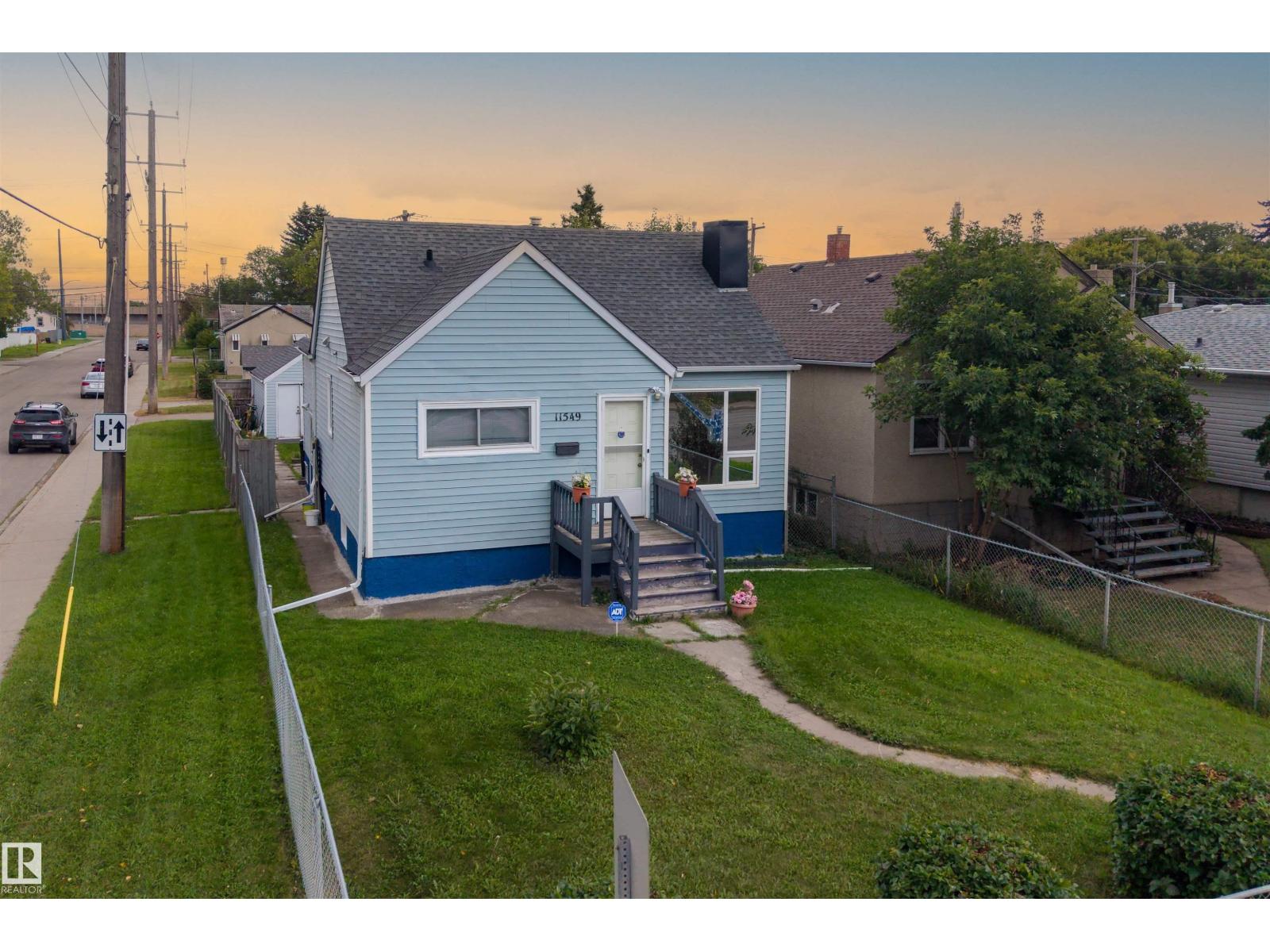 11549 82 St Nw, Edmonton, Alberta  T5B 2V7 - Photo 1 - E4508759