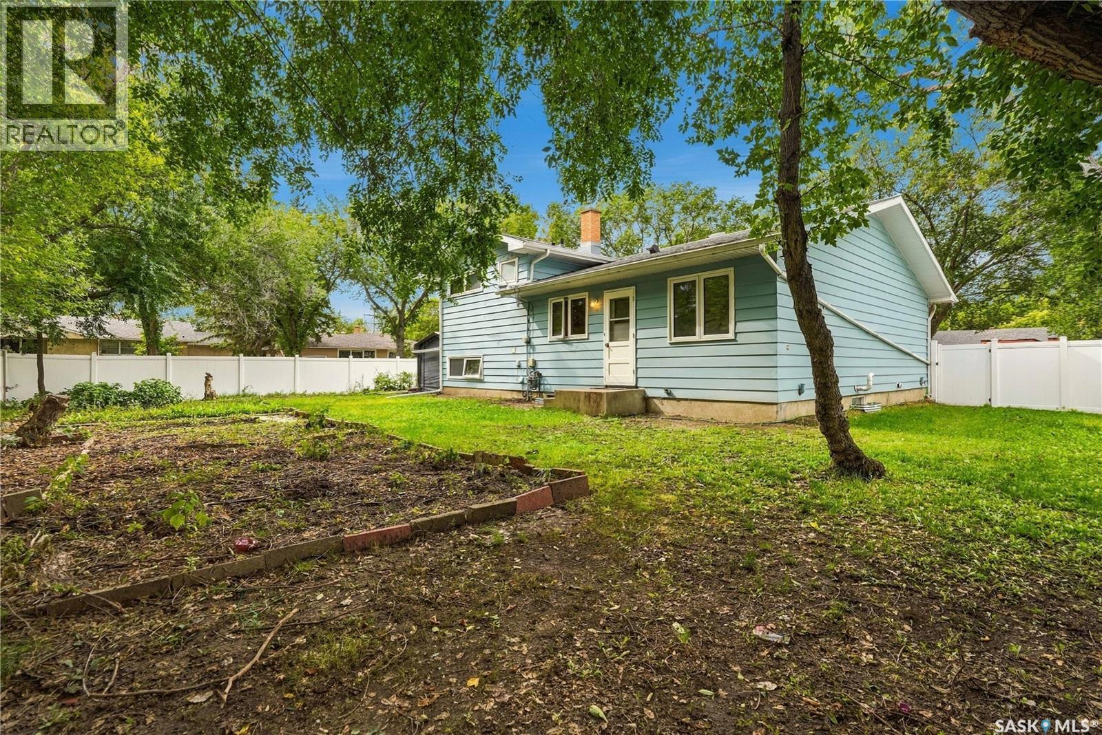 65 Bobolink Bay, Regina, Saskatchewan  S4S 4K2 - Photo 44 - SK048521