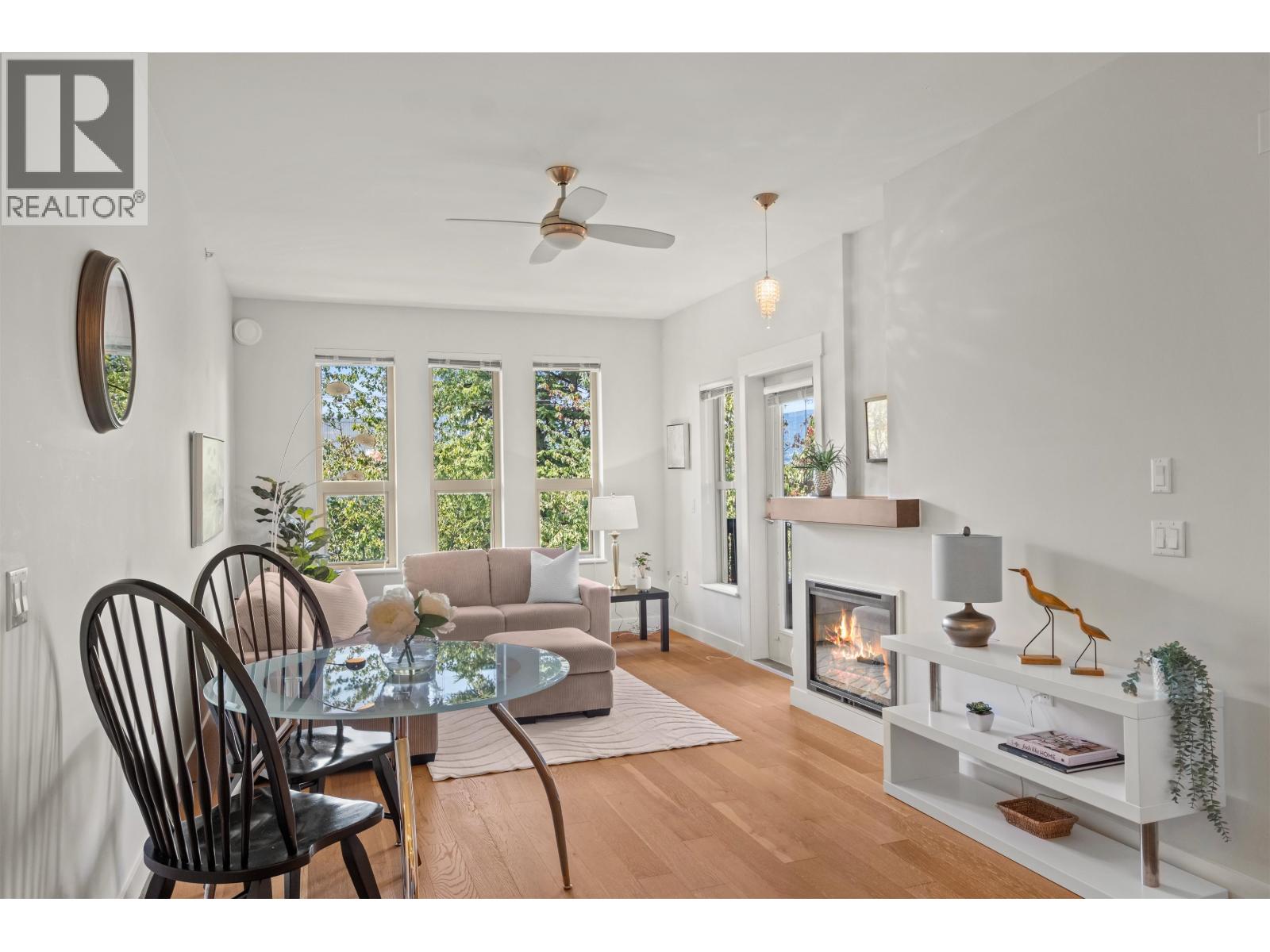 307 1468 St. Andrews Avenue, North Vancouver, British Columbia  V7L 0A8 - Photo 3 - R3165611