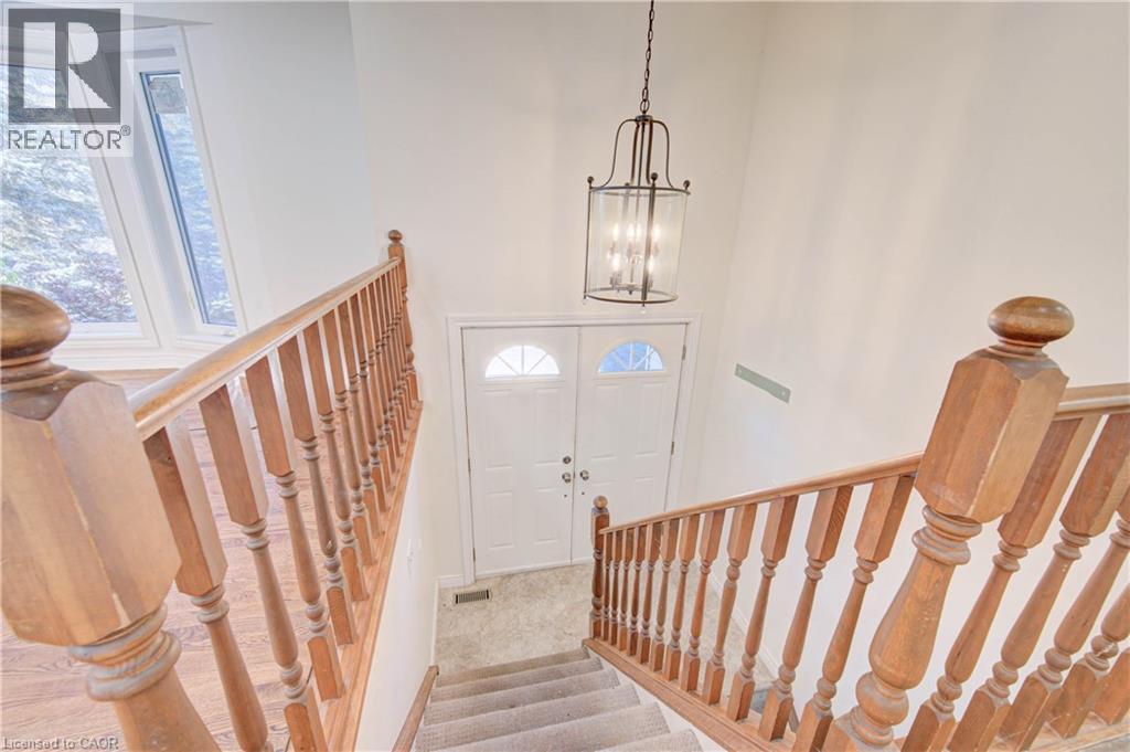 11 Brock Road S, Puslinch, Ontario  N0B 2J0 - Photo 5 - 40861916