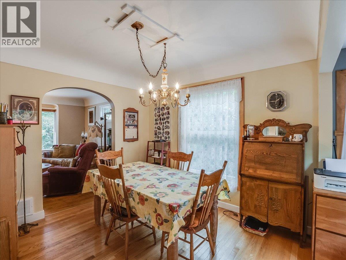 908 Fifth Street, Nelson, British Columbia V1L 2X8 - Photo 20 - 10400852