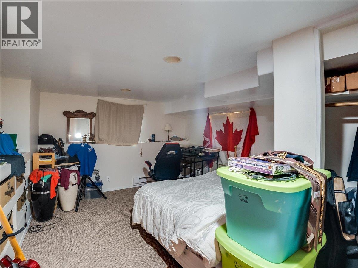 908 Fifth Street, Nelson, British Columbia V1L 2X8 - Photo 42 - 10400852