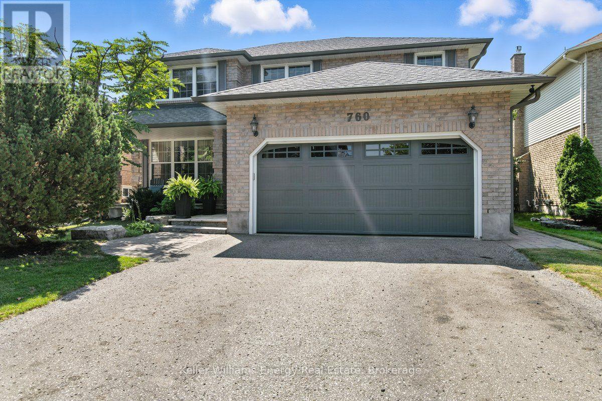 760 Sundance Circle, Oshawa, Ontario  L1J 8B7 - Photo 1 - E13786870