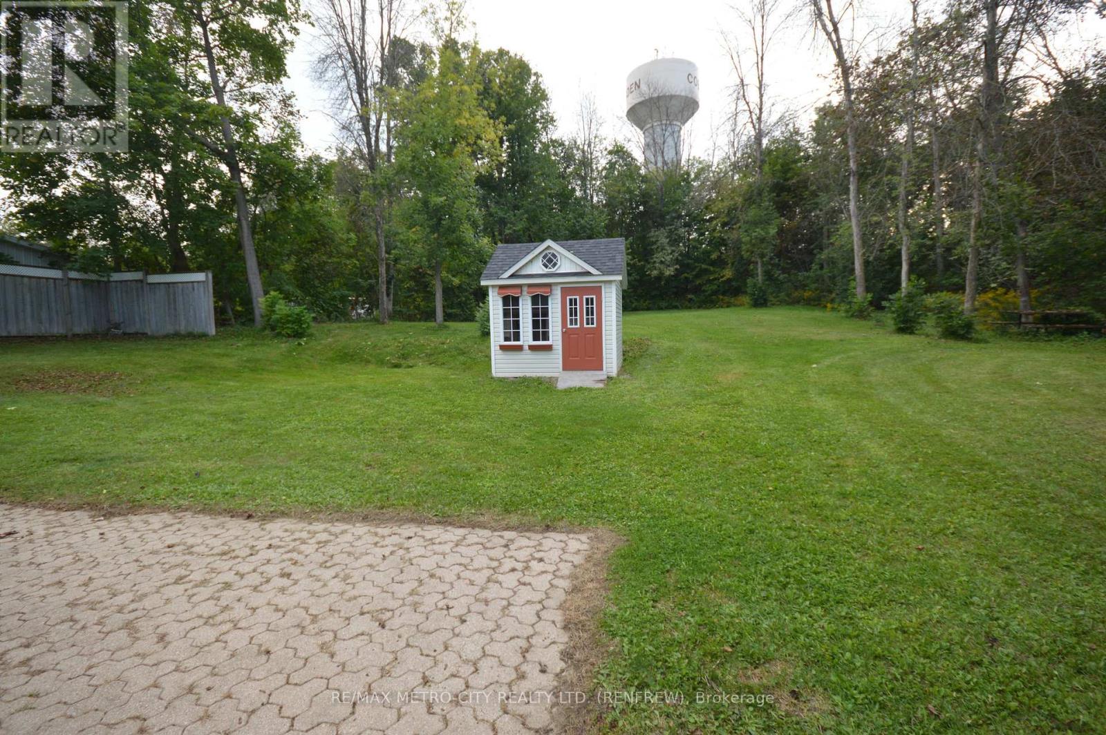 33 Pembroke Street, Whitewater Region, Ontario  K0J 1K0 - Photo 17 - X13786844